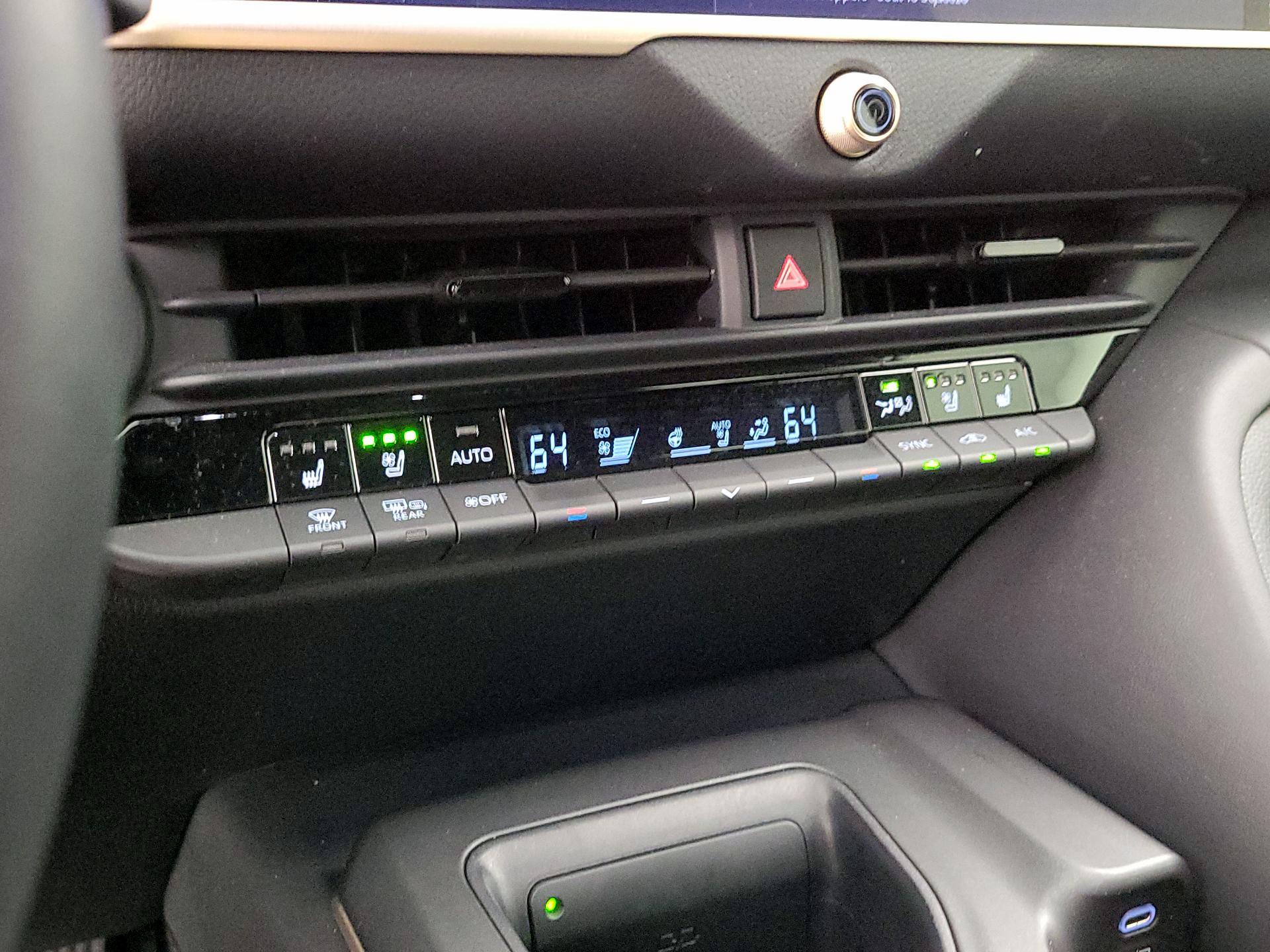 Thumbnail: 2023 Toyota Crown - 16