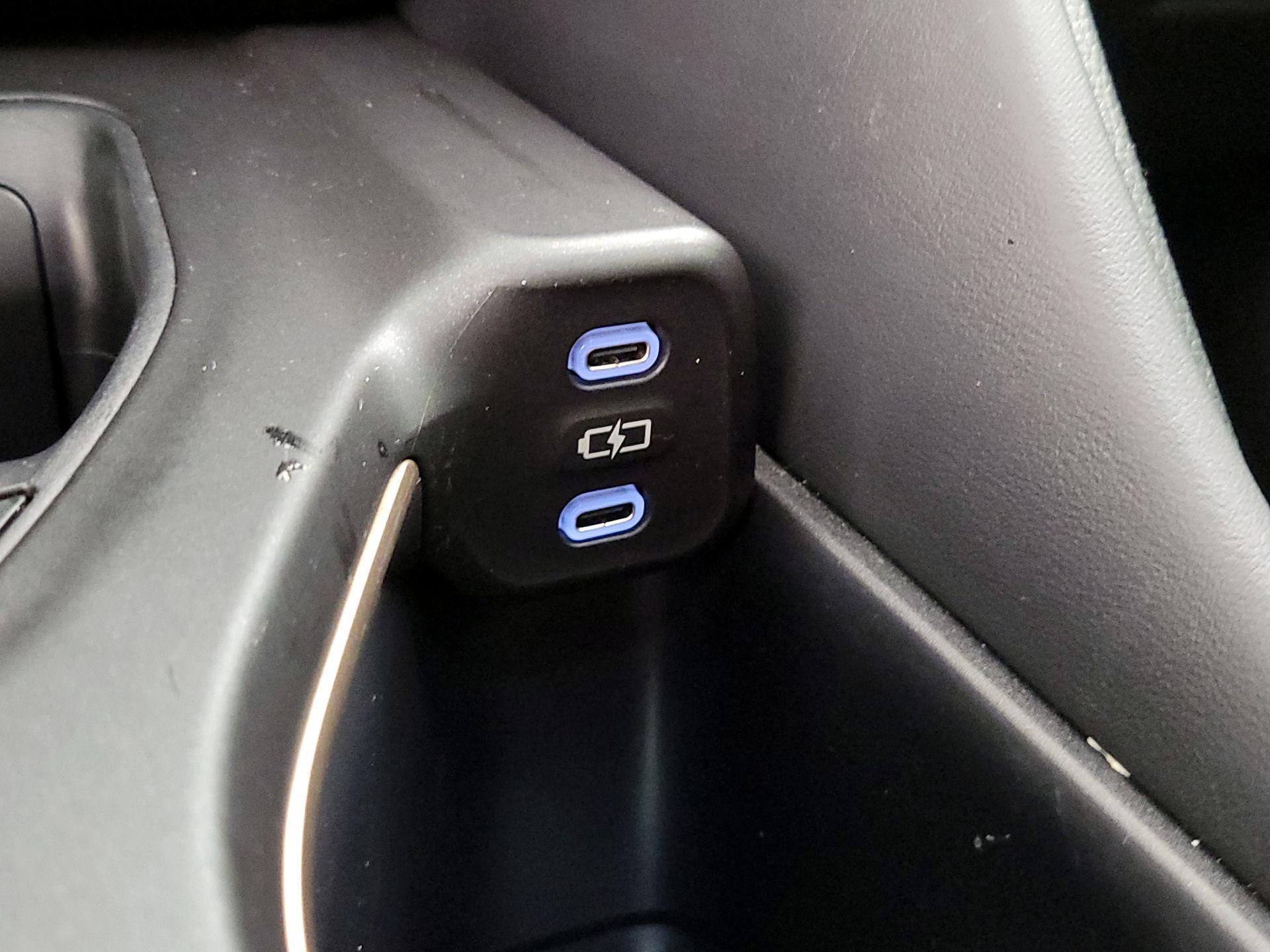 Thumbnail: 2023 Toyota Crown - 18