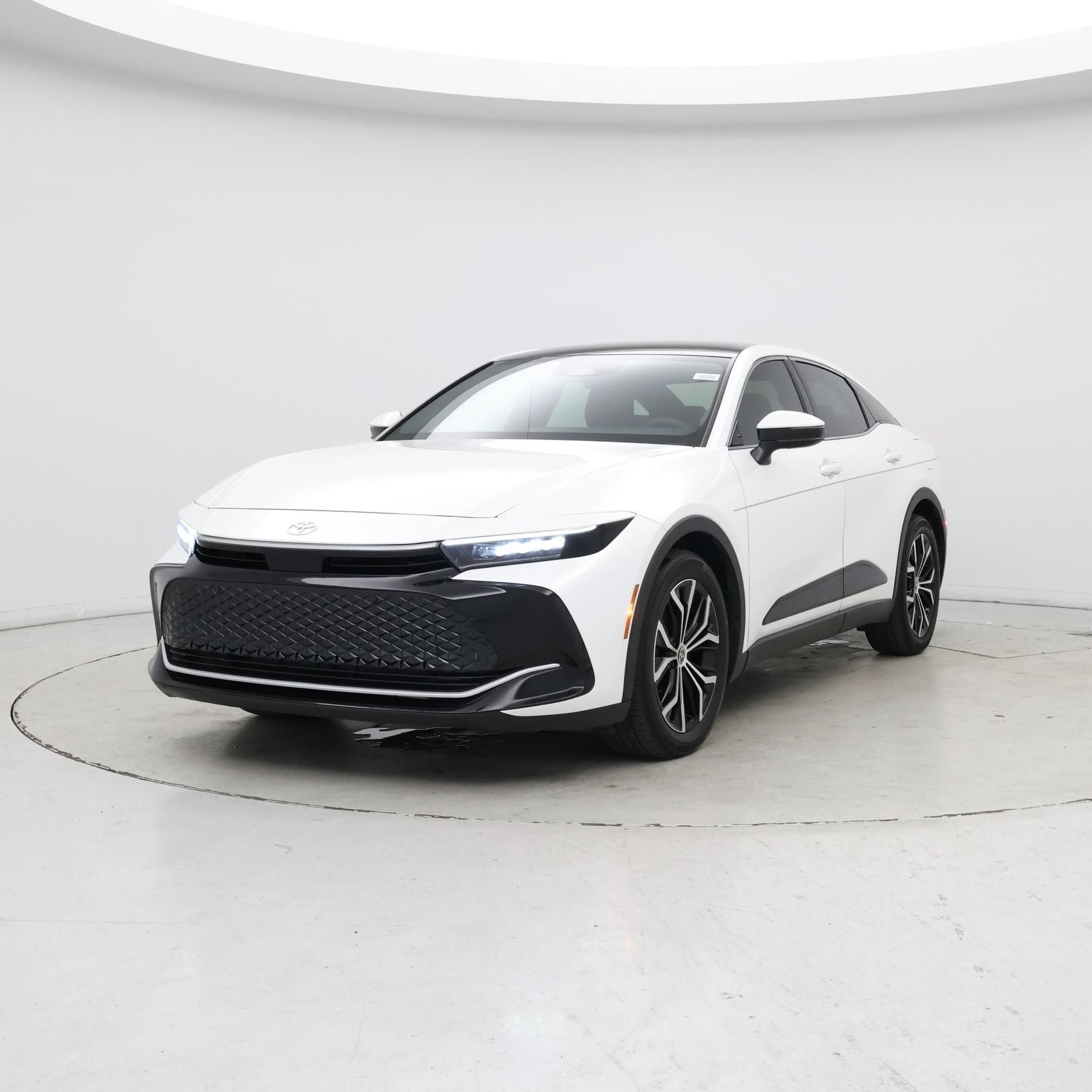 Thumbnail: 2023 Toyota Crown - 4