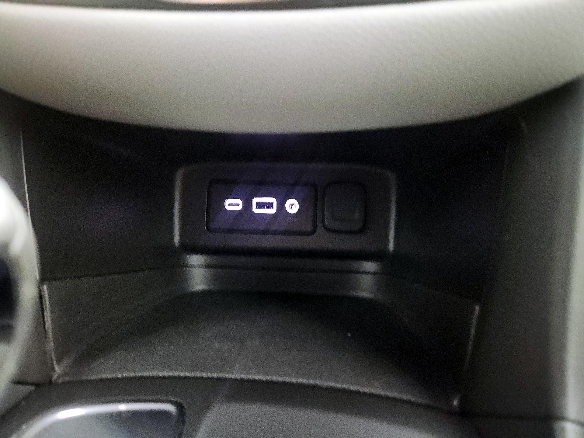 Thumbnail: 2024 Chevrolet Equinox - 18