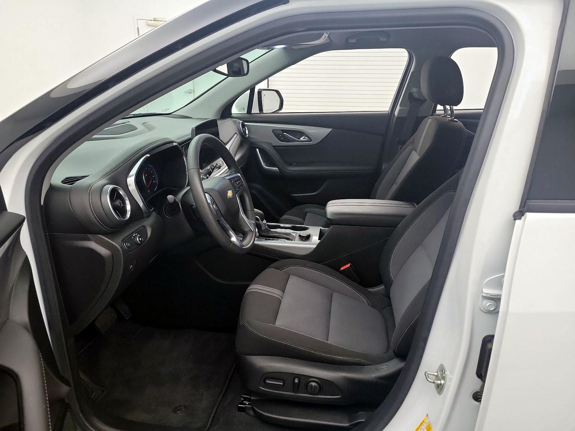 Thumbnail: 2023 Chevrolet Blazer - 11