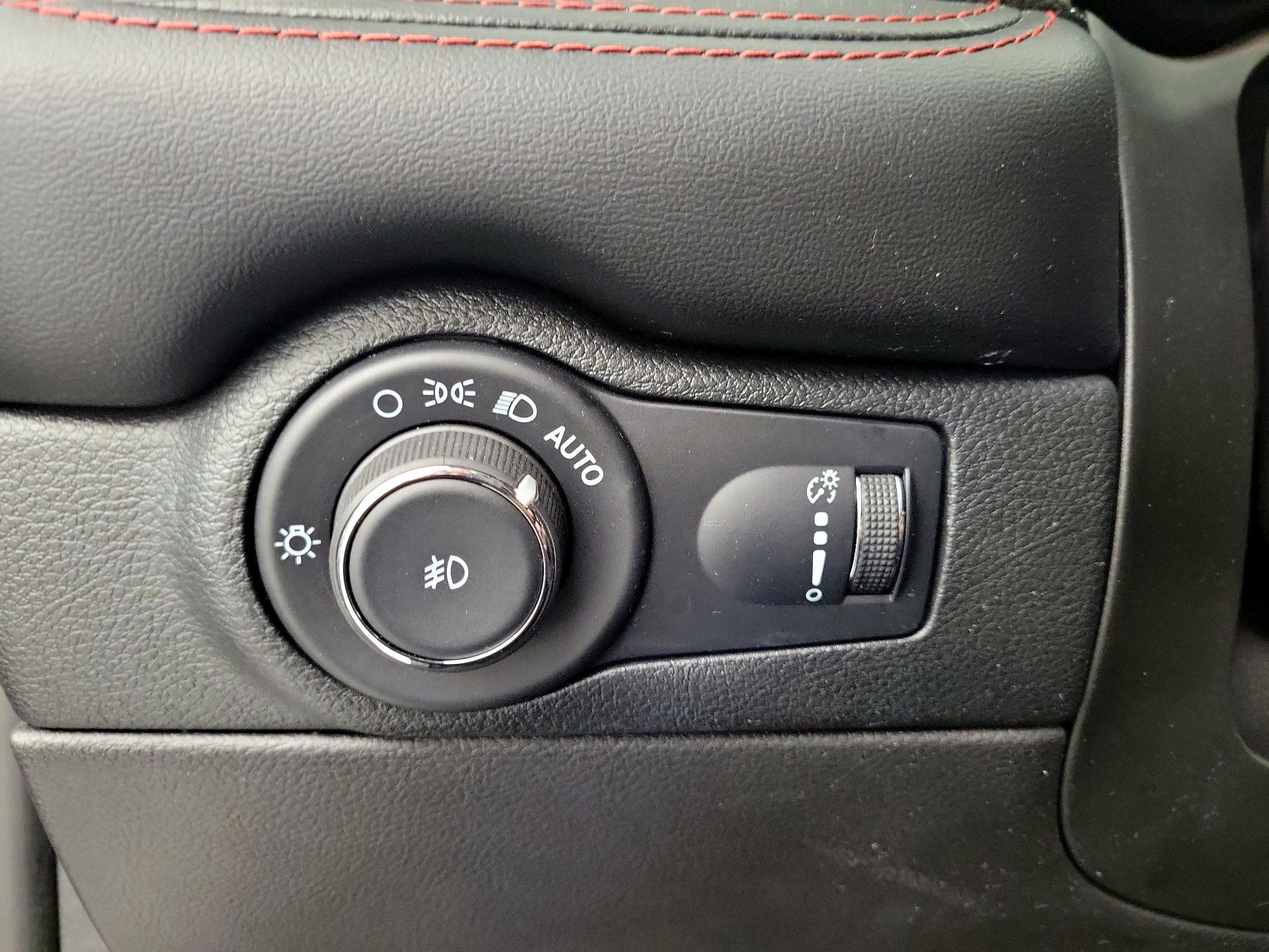 Thumbnail: 2023 Dodge Durango - 13