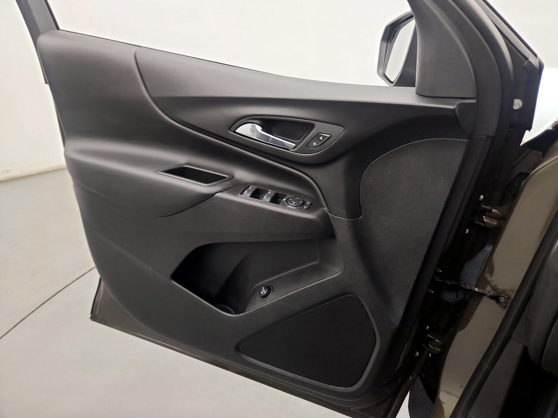 Thumbnail: 2024 Chevrolet Equinox - 10