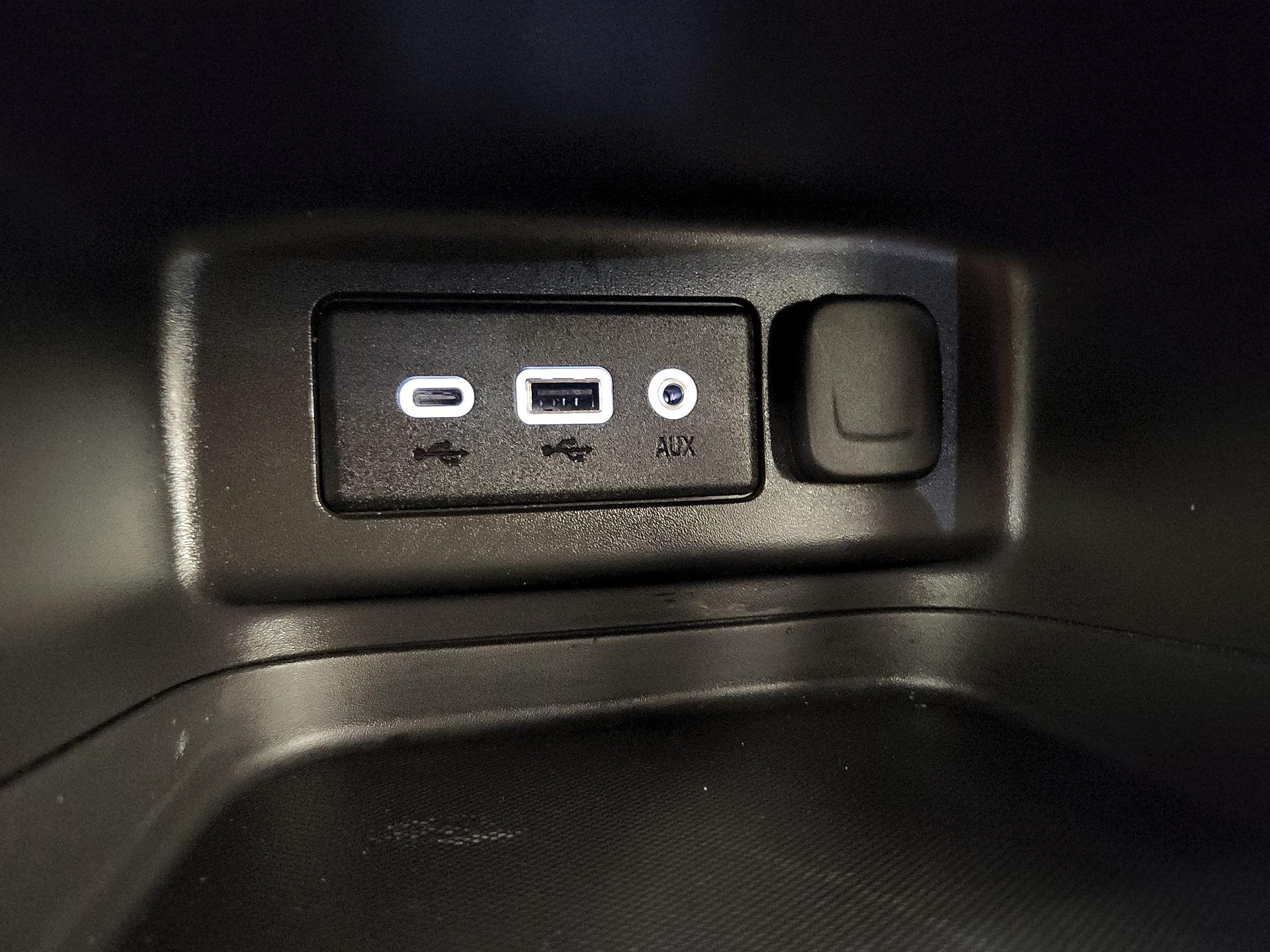 Thumbnail: 2024 Chevrolet Equinox - 16