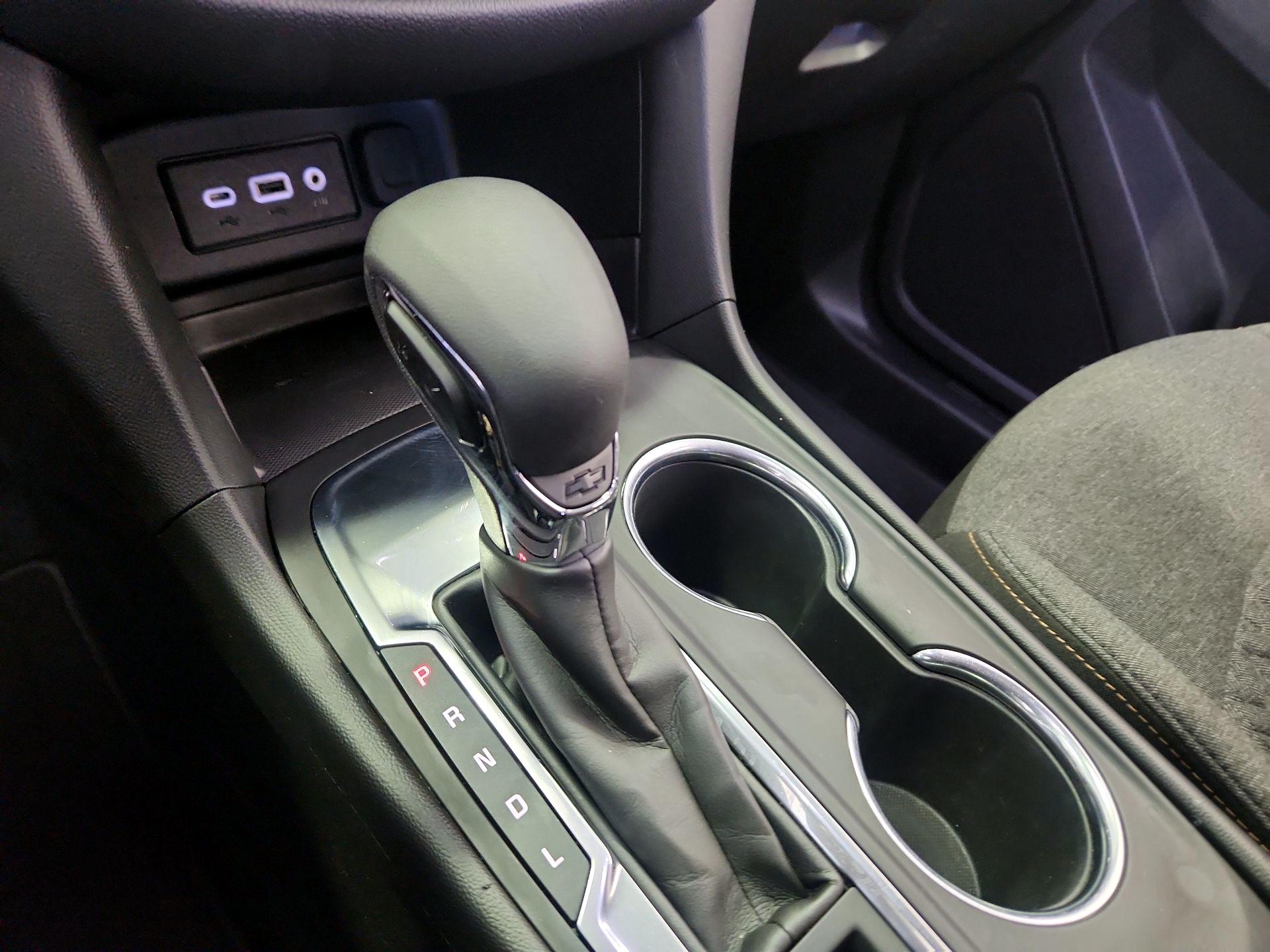 Thumbnail: 2022 Chevrolet Equinox - 17