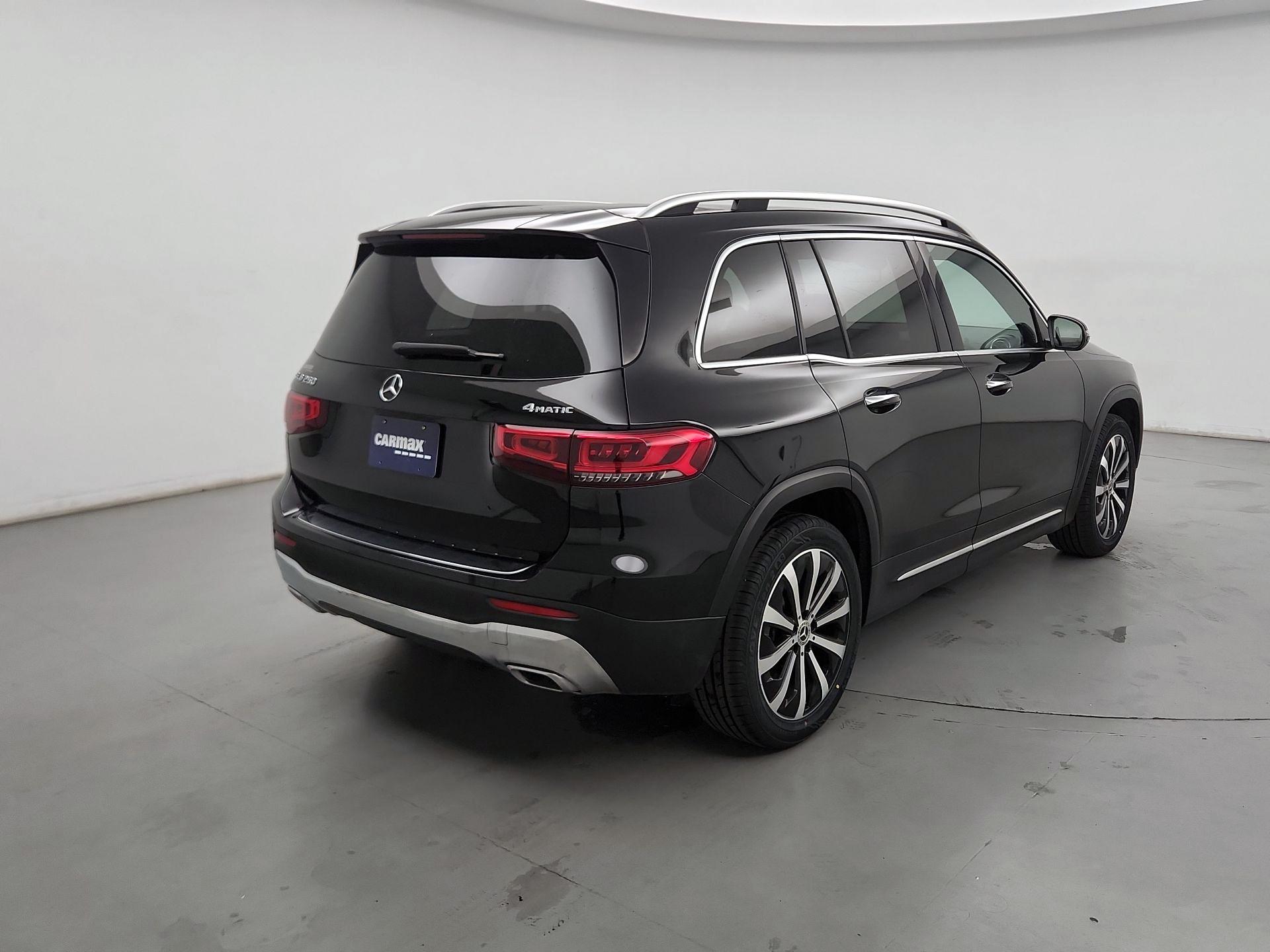 Thumbnail: 2022 Mercedes-Benz GLB - 5