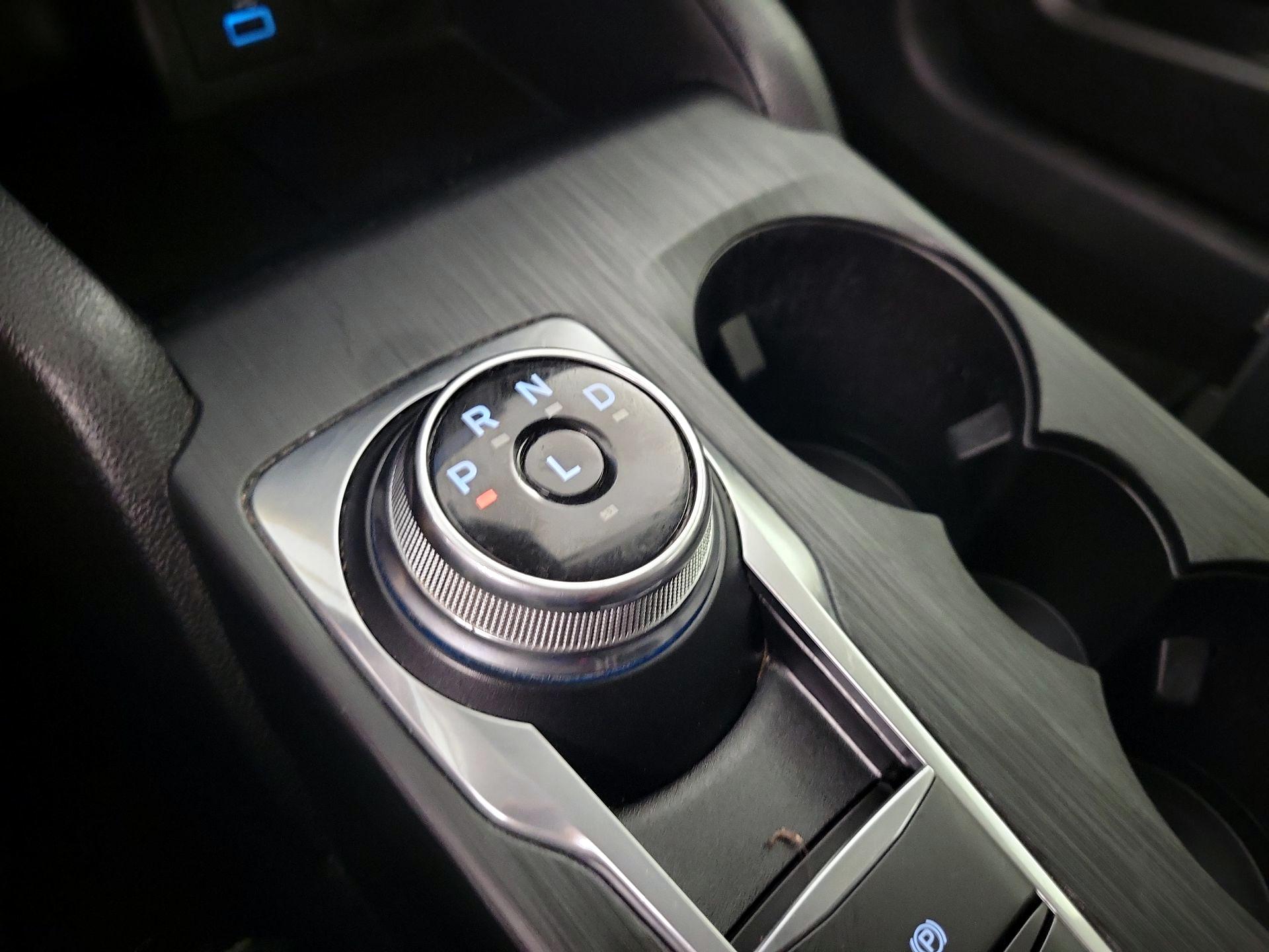 Thumbnail: 2022 Ford Escape - 16