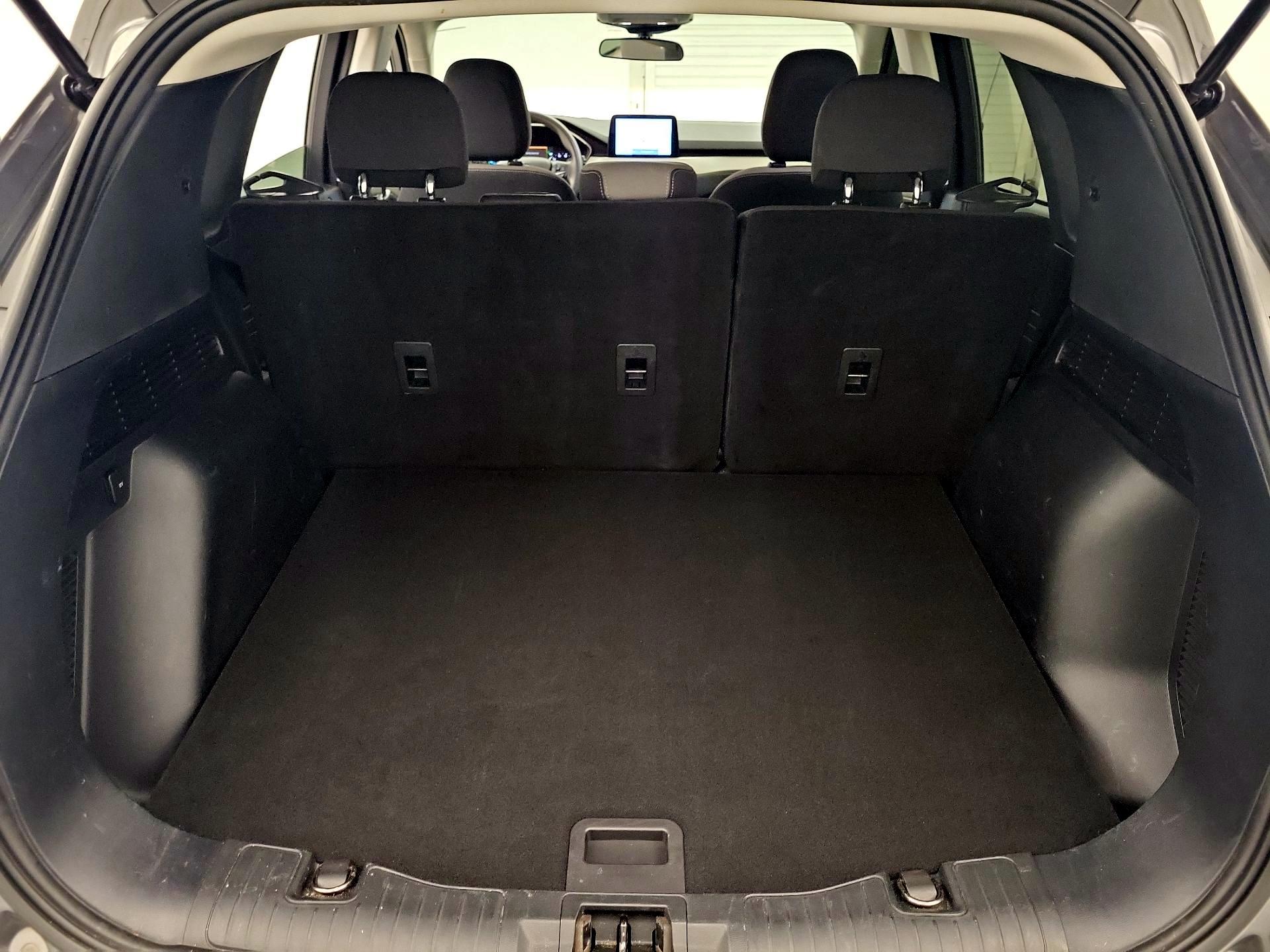 Thumbnail: 2022 Ford Escape - 19