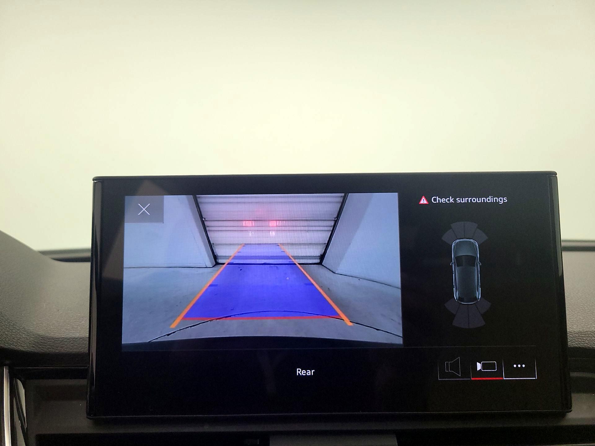 Thumbnail: 2022 Audi Q5 - 14