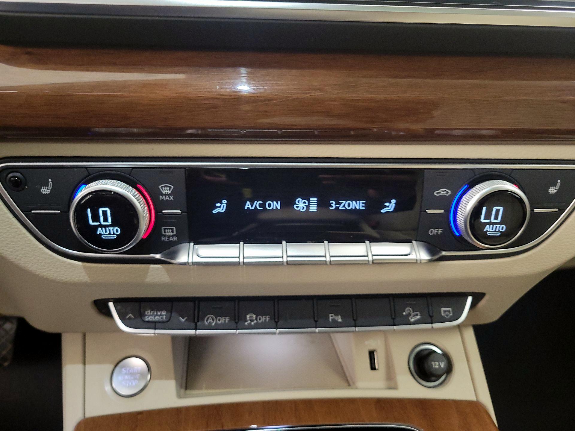 Thumbnail: 2022 Audi Q5 - 16