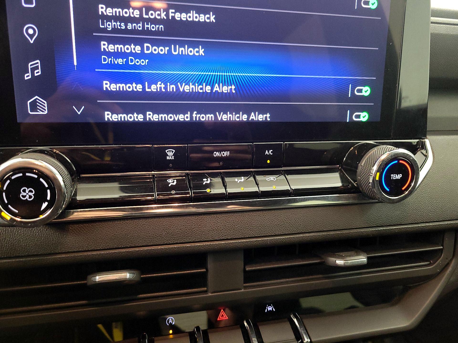 Thumbnail: 2023 Chevrolet Colorado - 16