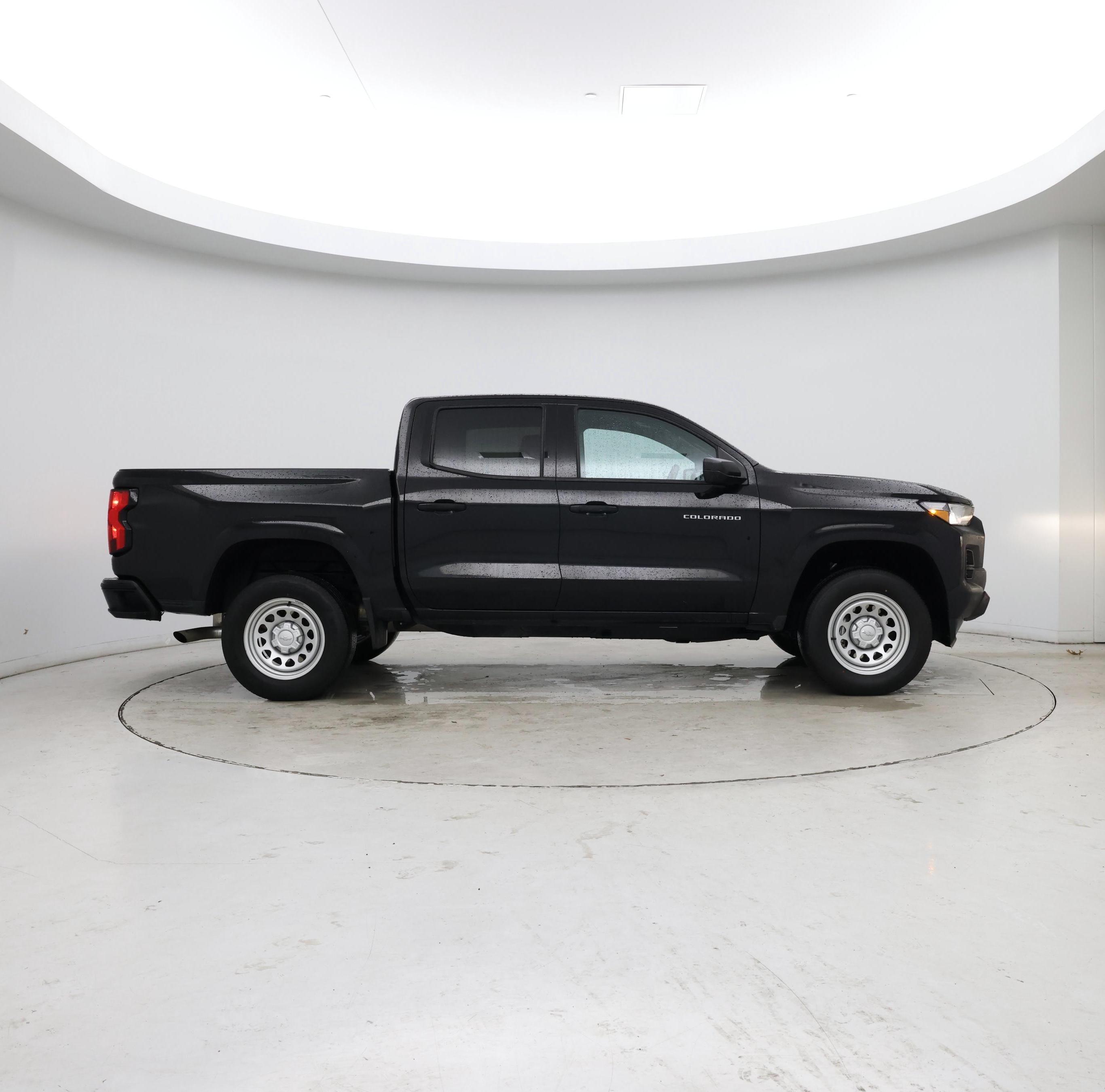 Thumbnail: 2023 Chevrolet Colorado - 7