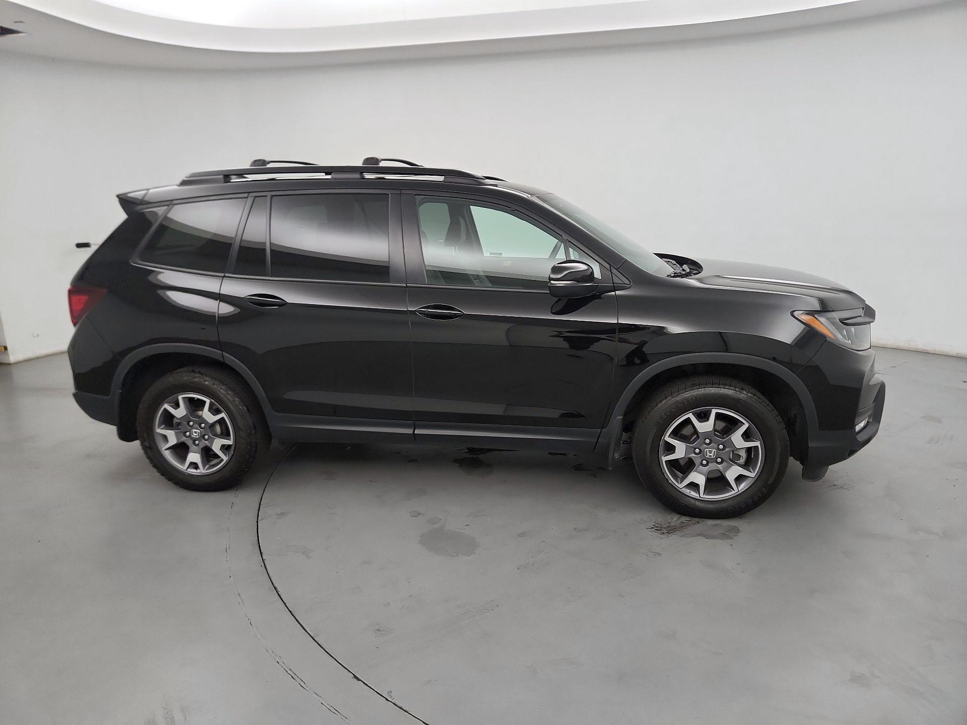 Thumbnail: 2023 Honda Passport - 4