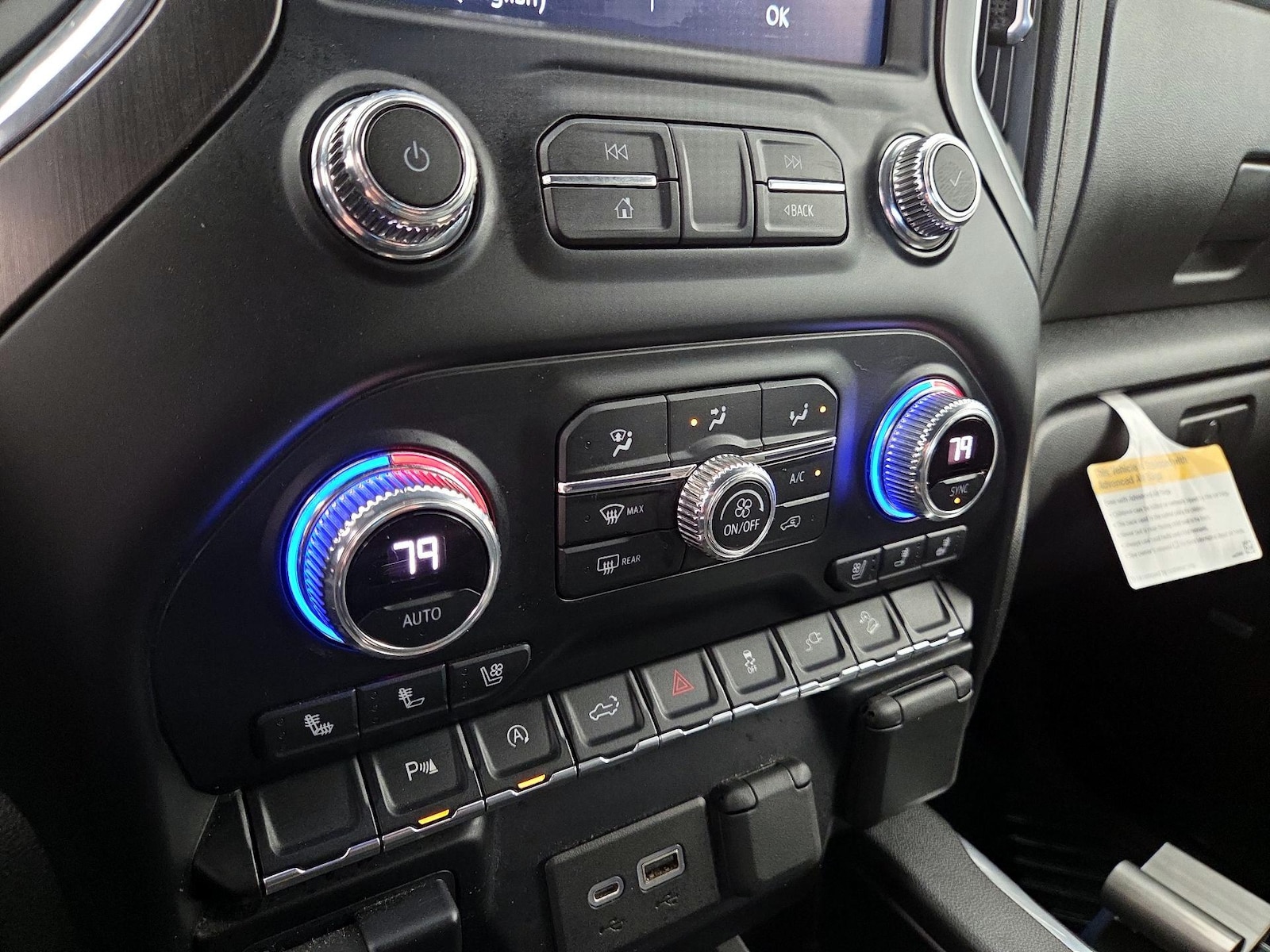 2021 GMC Sierra 1500 AT4 - Photo 17