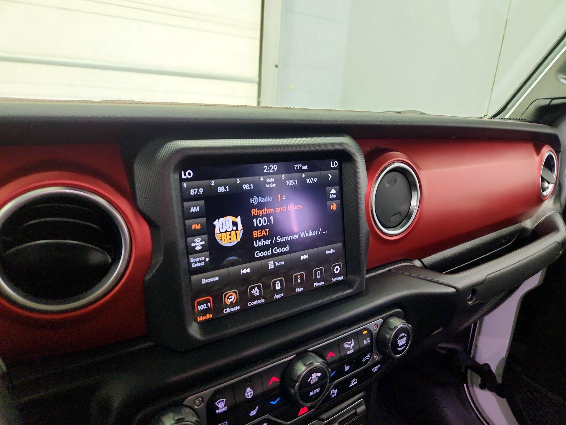 Thumbnail: 2021 Jeep Gladiator - 16