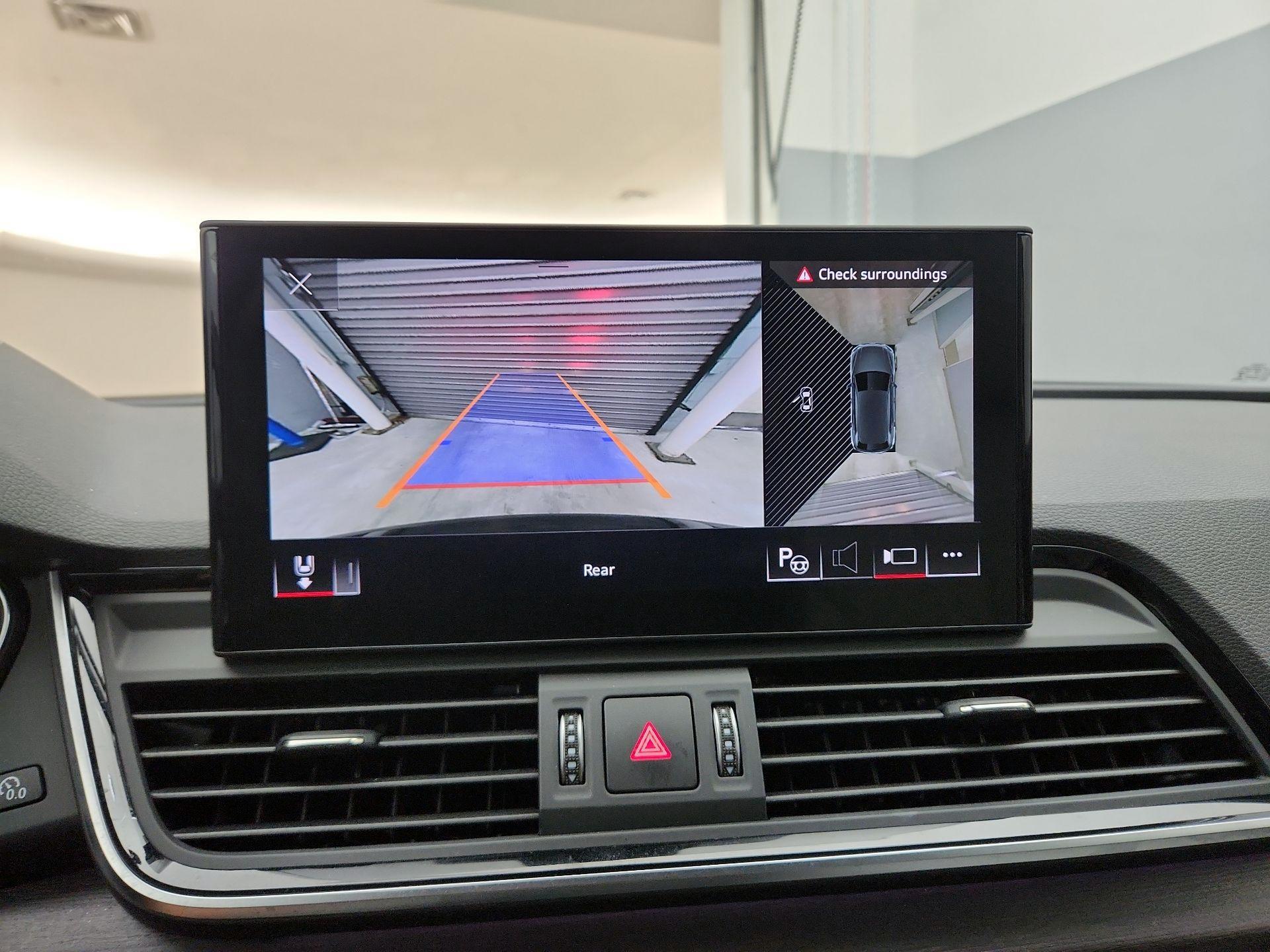 Thumbnail: 2022 Audi Q5 - 15