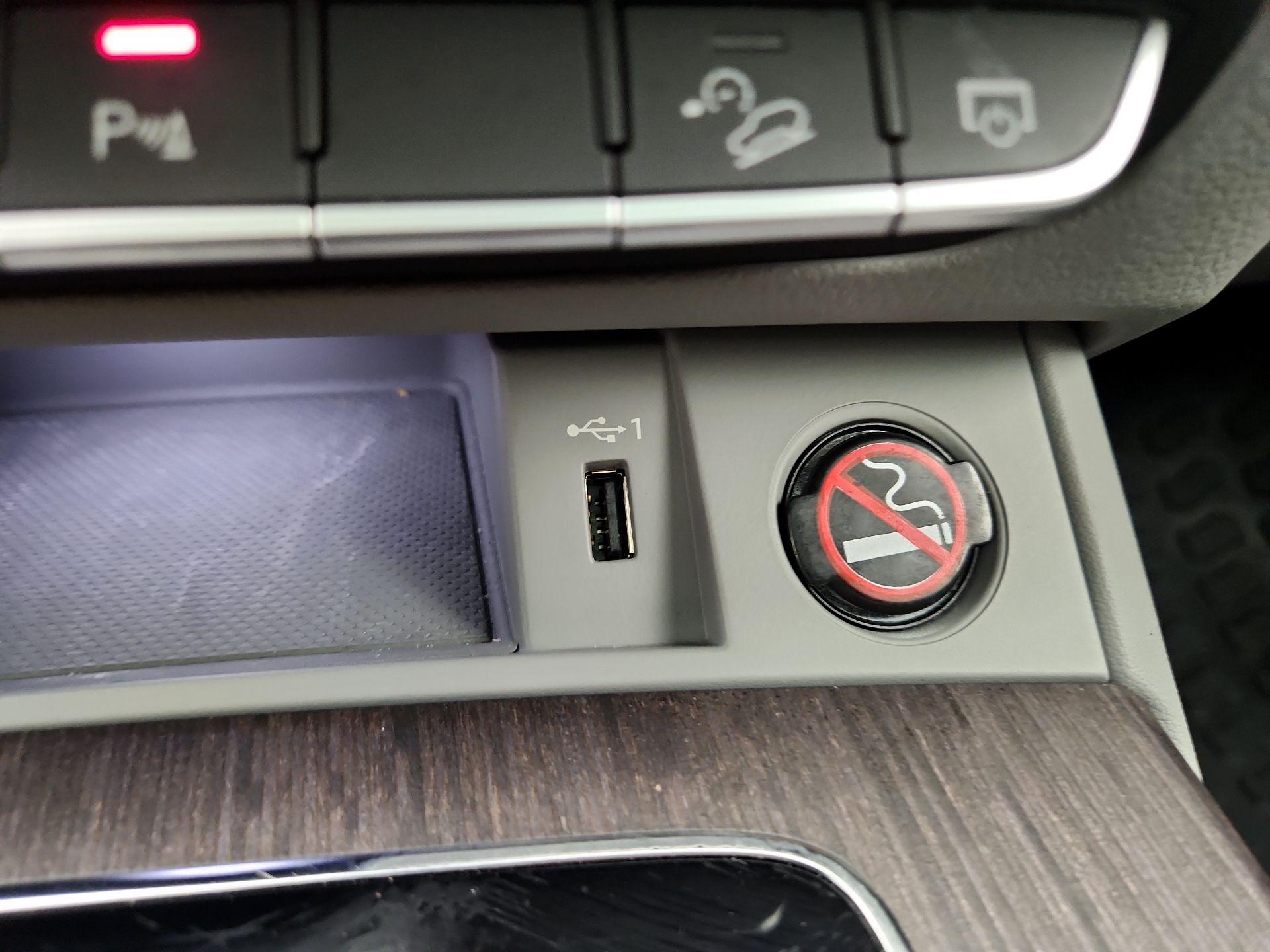 Thumbnail: 2022 Audi Q5 - 19