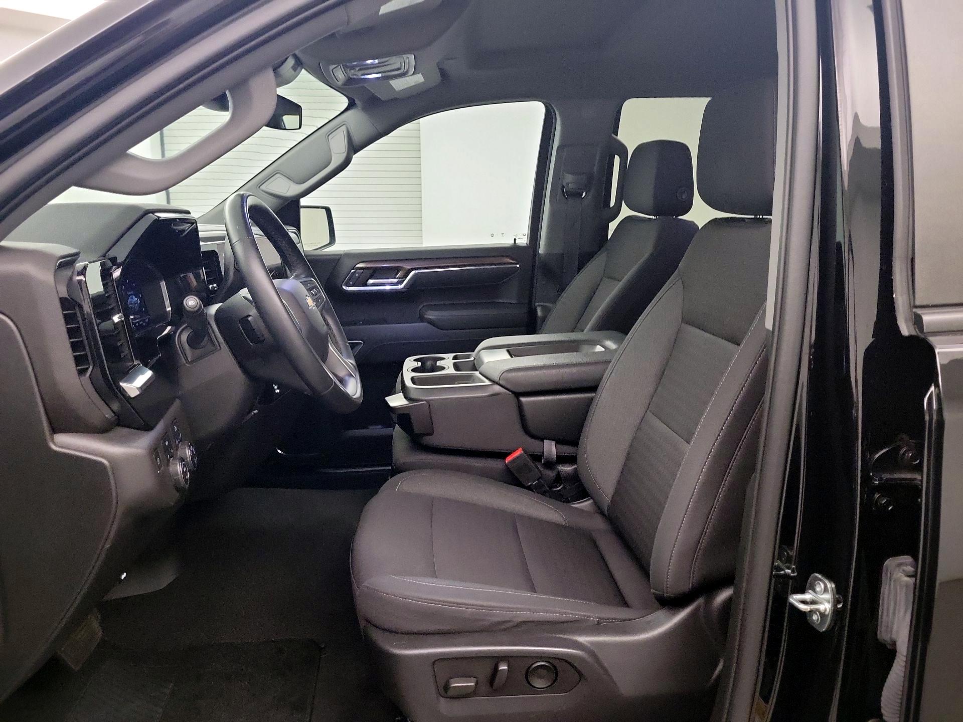 Thumbnail: 2023 Chevrolet Silverado 1500 - 9