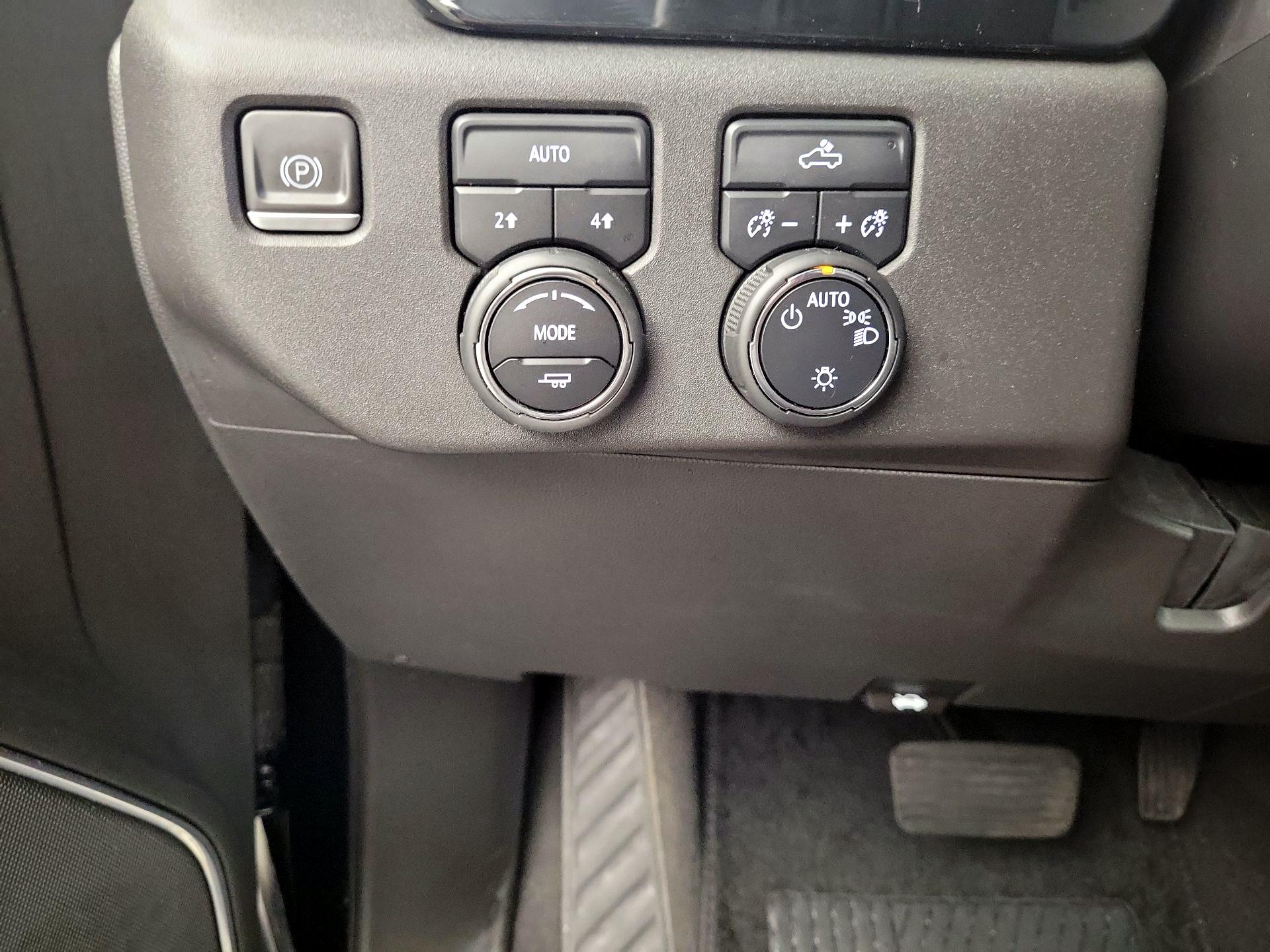 Thumbnail: 2023 Chevrolet Silverado 1500 - 11