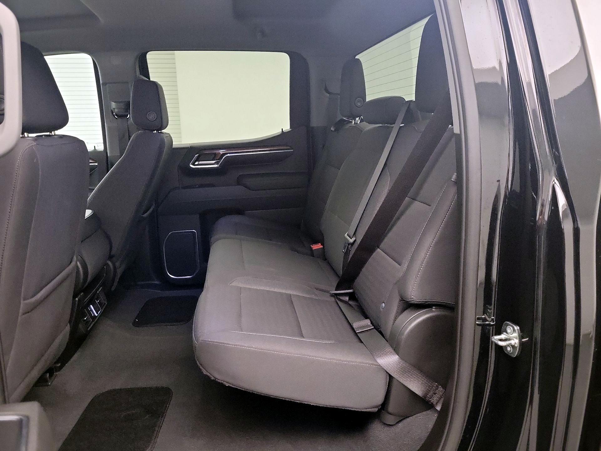 Thumbnail: 2023 Chevrolet Silverado 1500 - 17