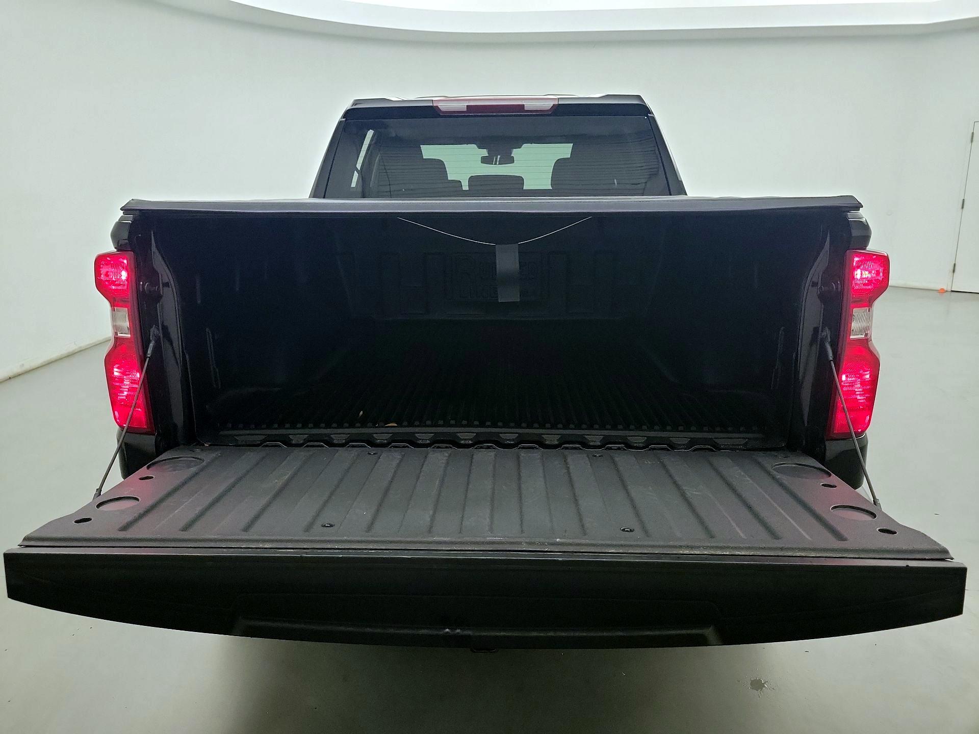 Thumbnail: 2023 Chevrolet Silverado 1500 - 18