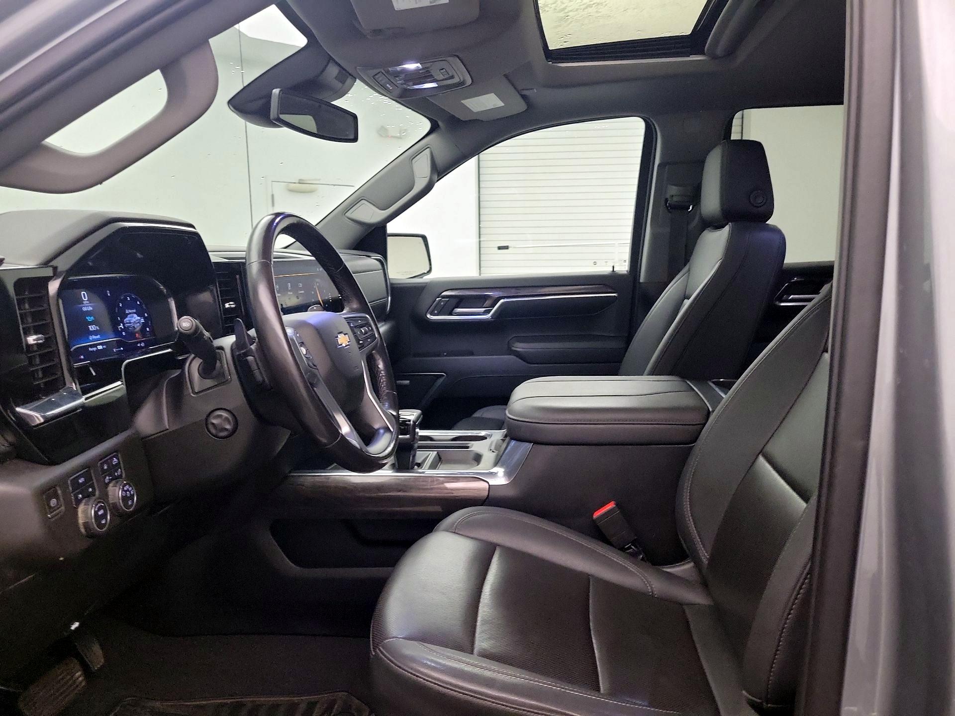 Thumbnail: 2023 Chevrolet Silverado 1500 - 11