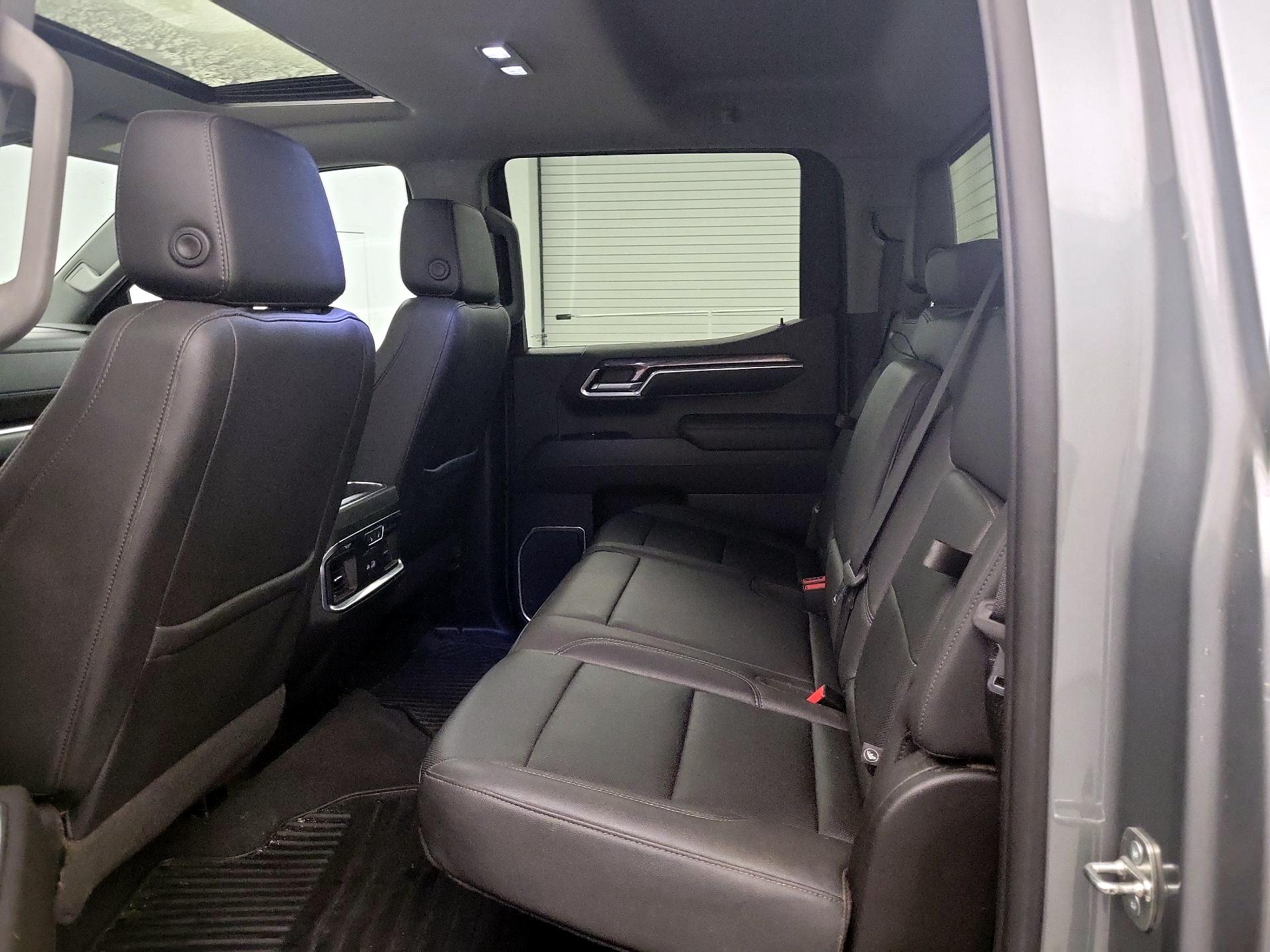 Thumbnail: 2023 Chevrolet Silverado 1500 - 20