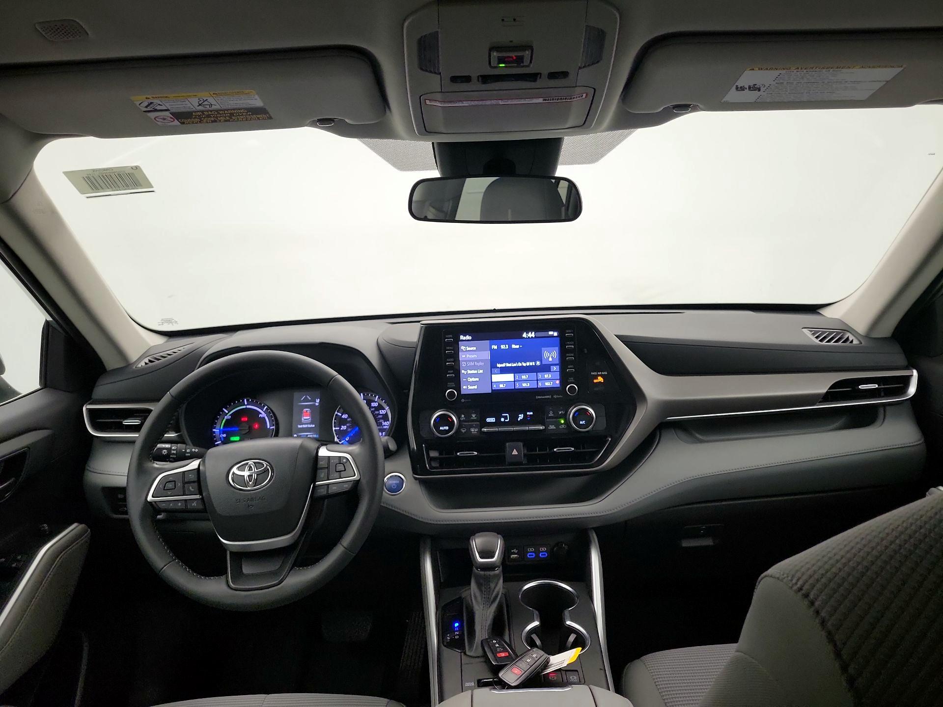 Thumbnail: 2022 Toyota Highlander - 8