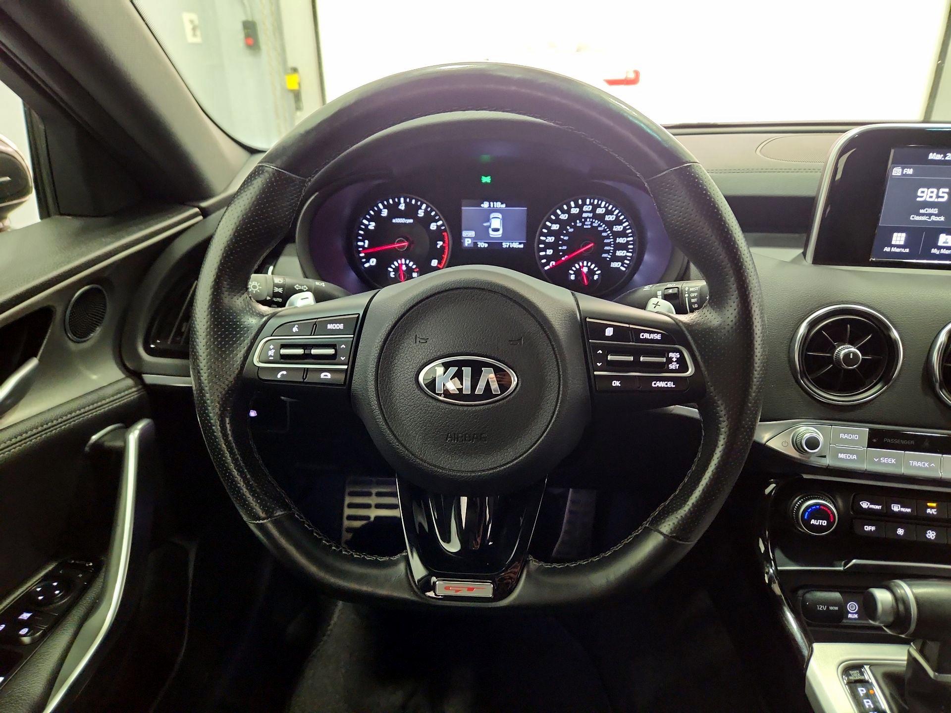 Thumbnail: 2020 Kia Stinger - 10