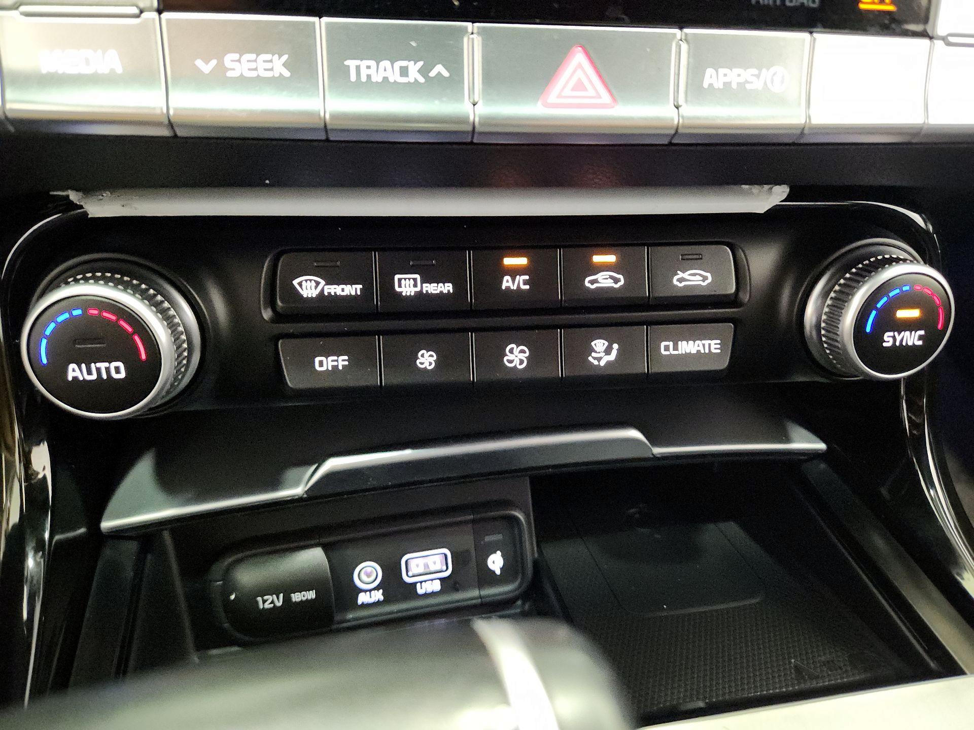 Thumbnail: 2020 Kia Stinger - 16