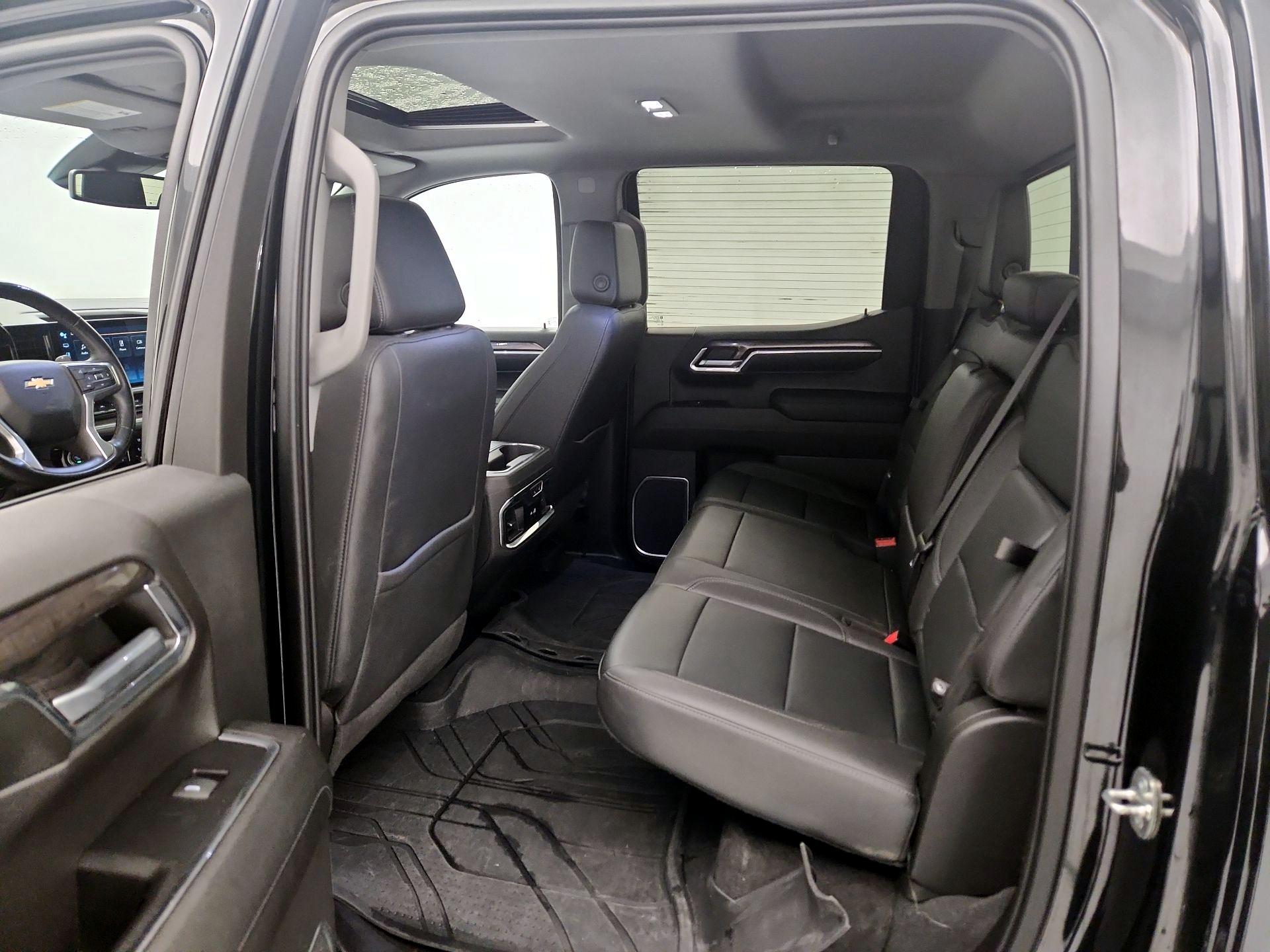 Thumbnail: 2023 Chevrolet Silverado 1500 - 20