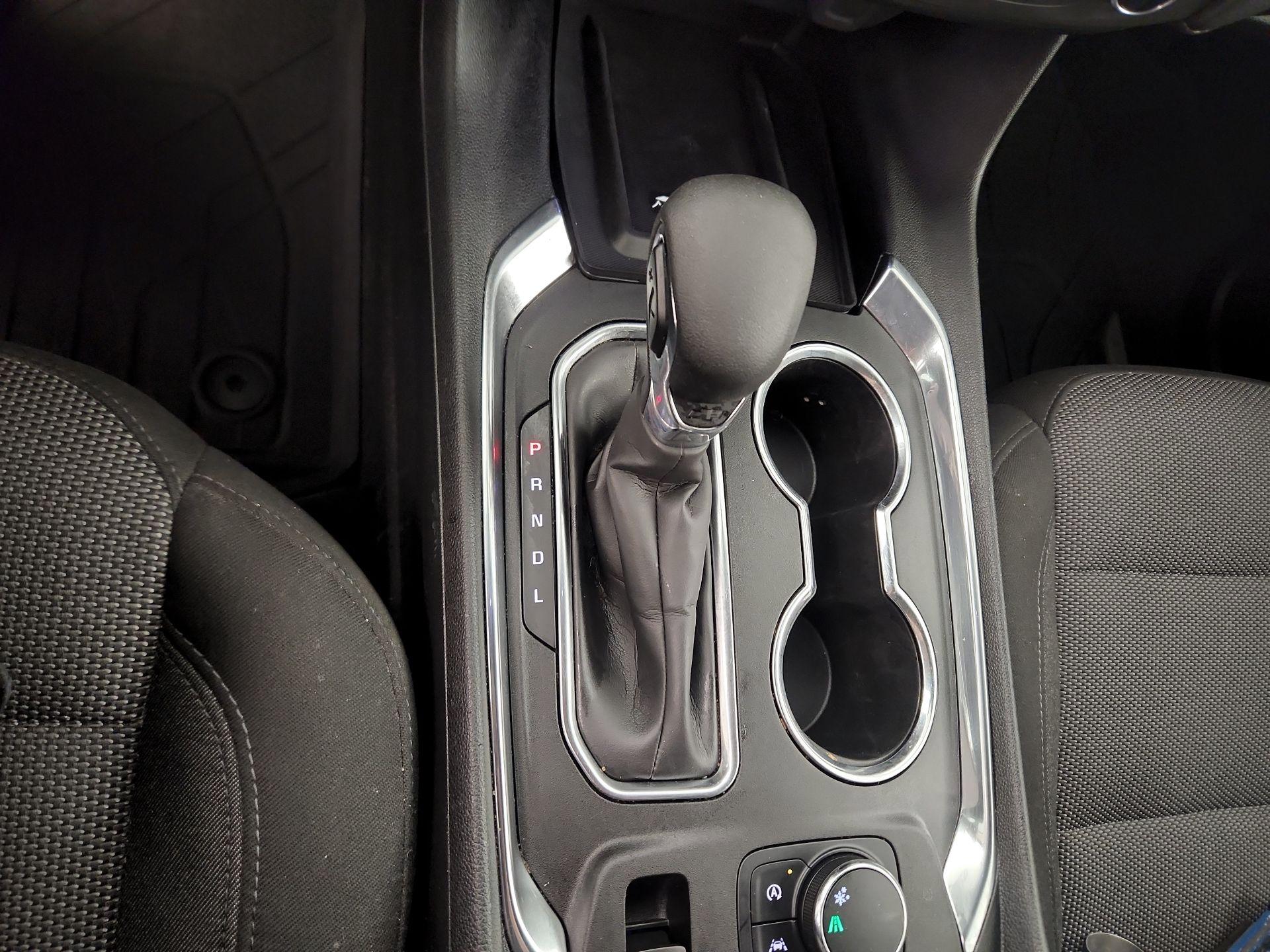 Thumbnail: 2023 Chevrolet Traverse - 15