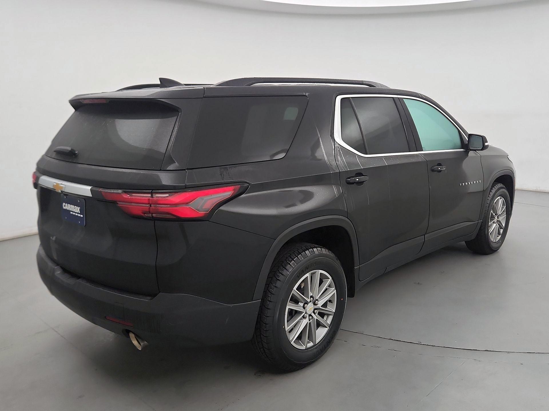 Thumbnail: 2023 Chevrolet Traverse - 5