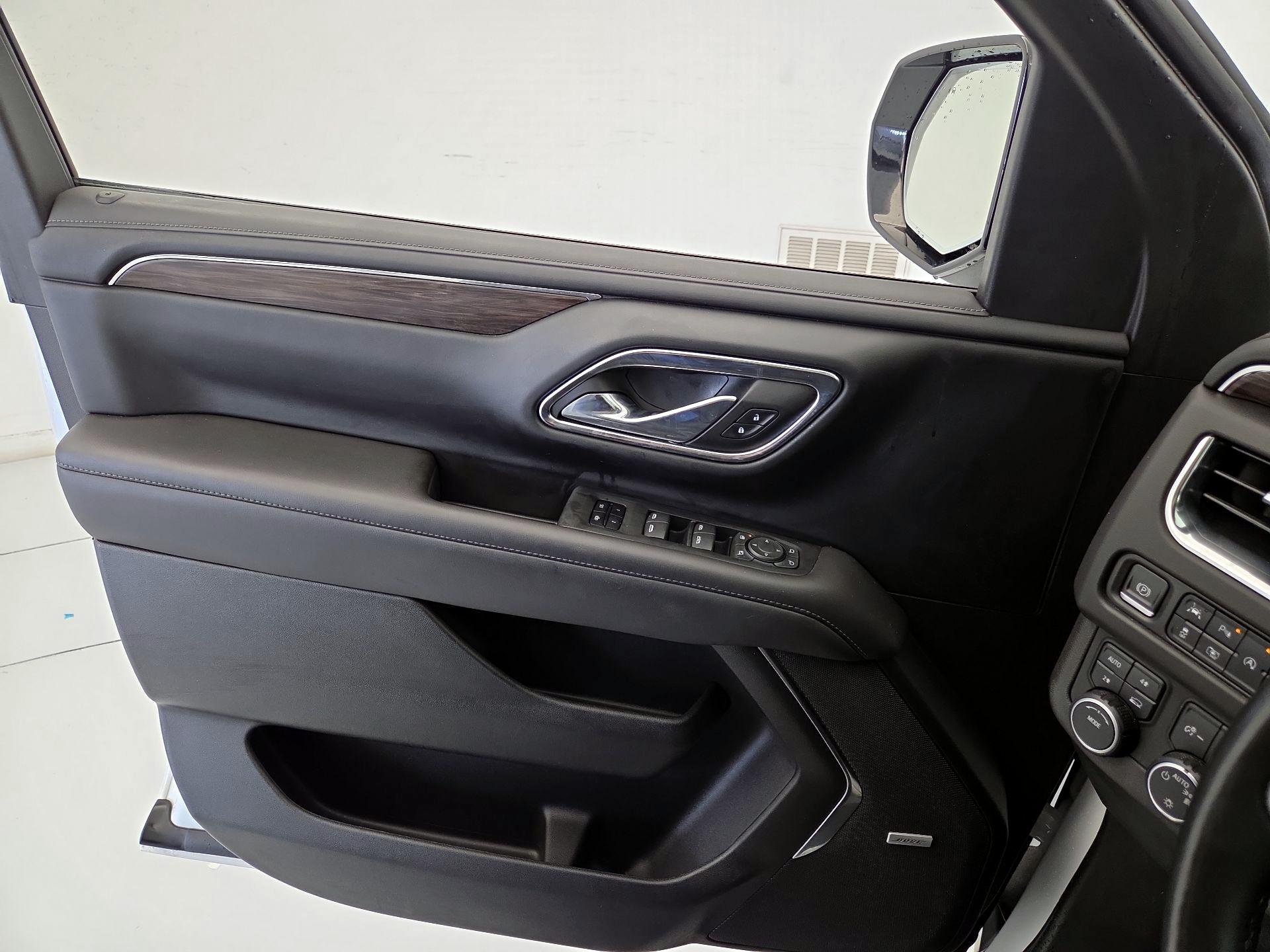 Thumbnail: 2023 Chevrolet Tahoe - 12