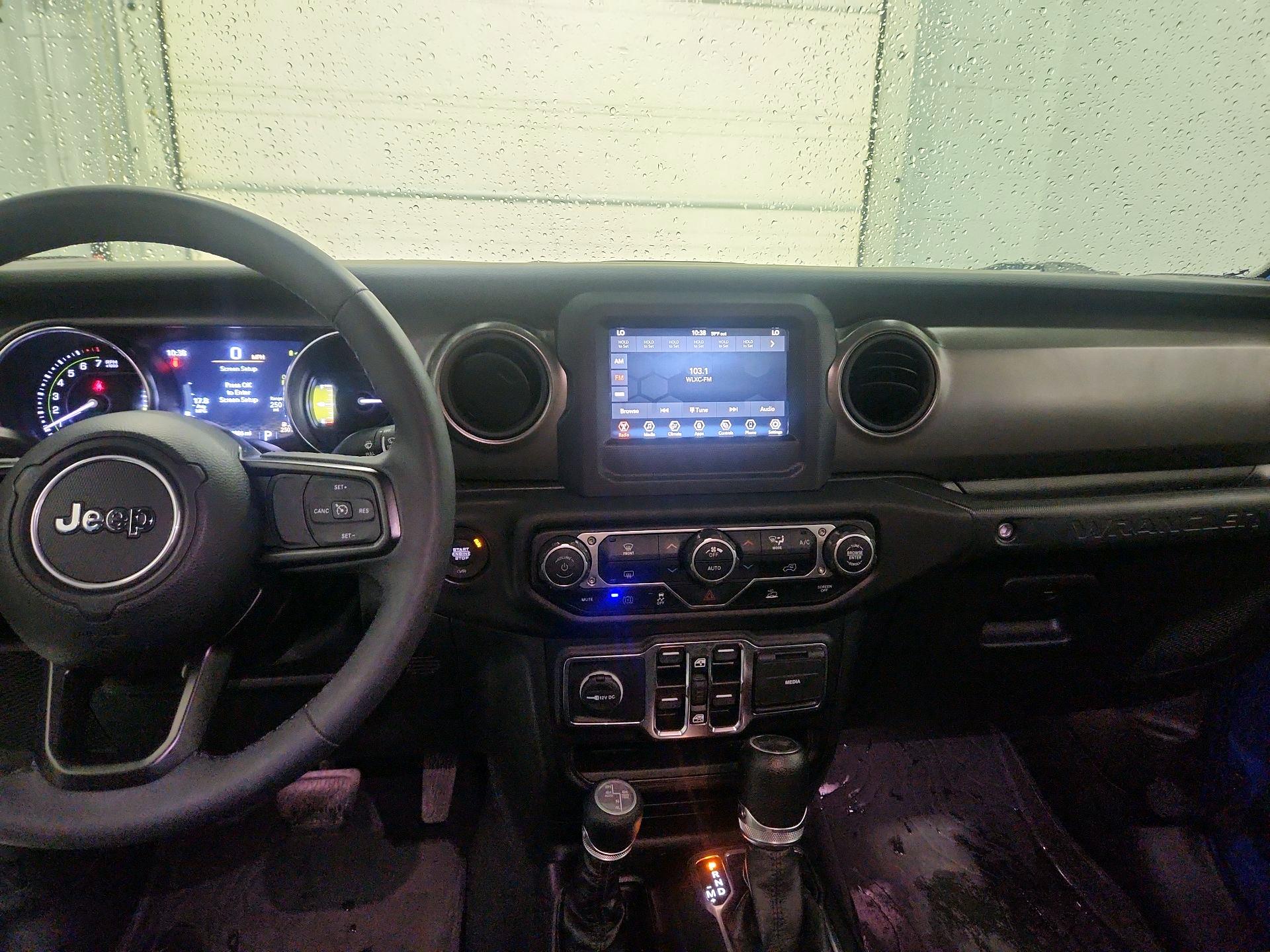 Thumbnail: 2023 Jeep Wrangler - 9