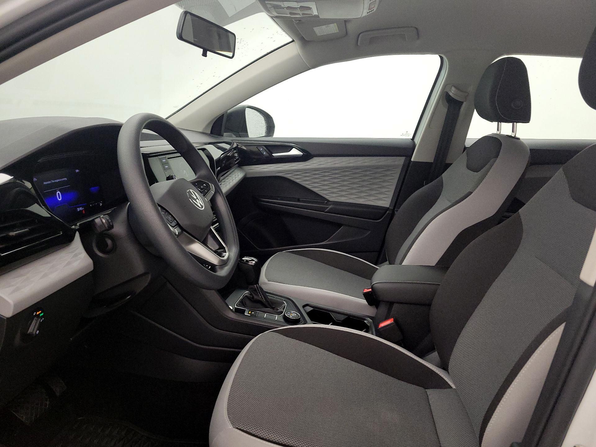 Thumbnail: 2022 Volkswagen Taos - 11