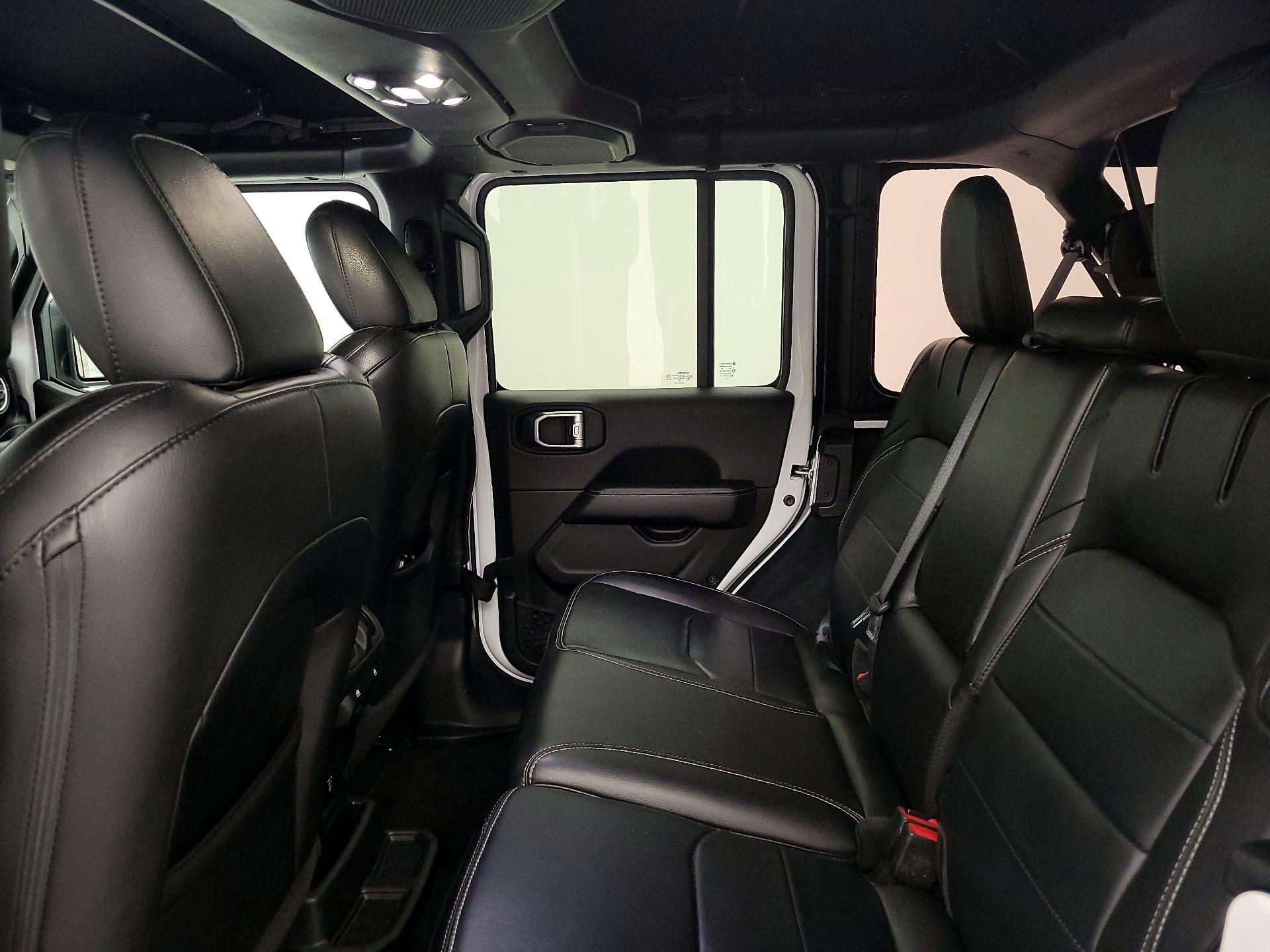 Thumbnail: 2022 Jeep Wrangler - 19