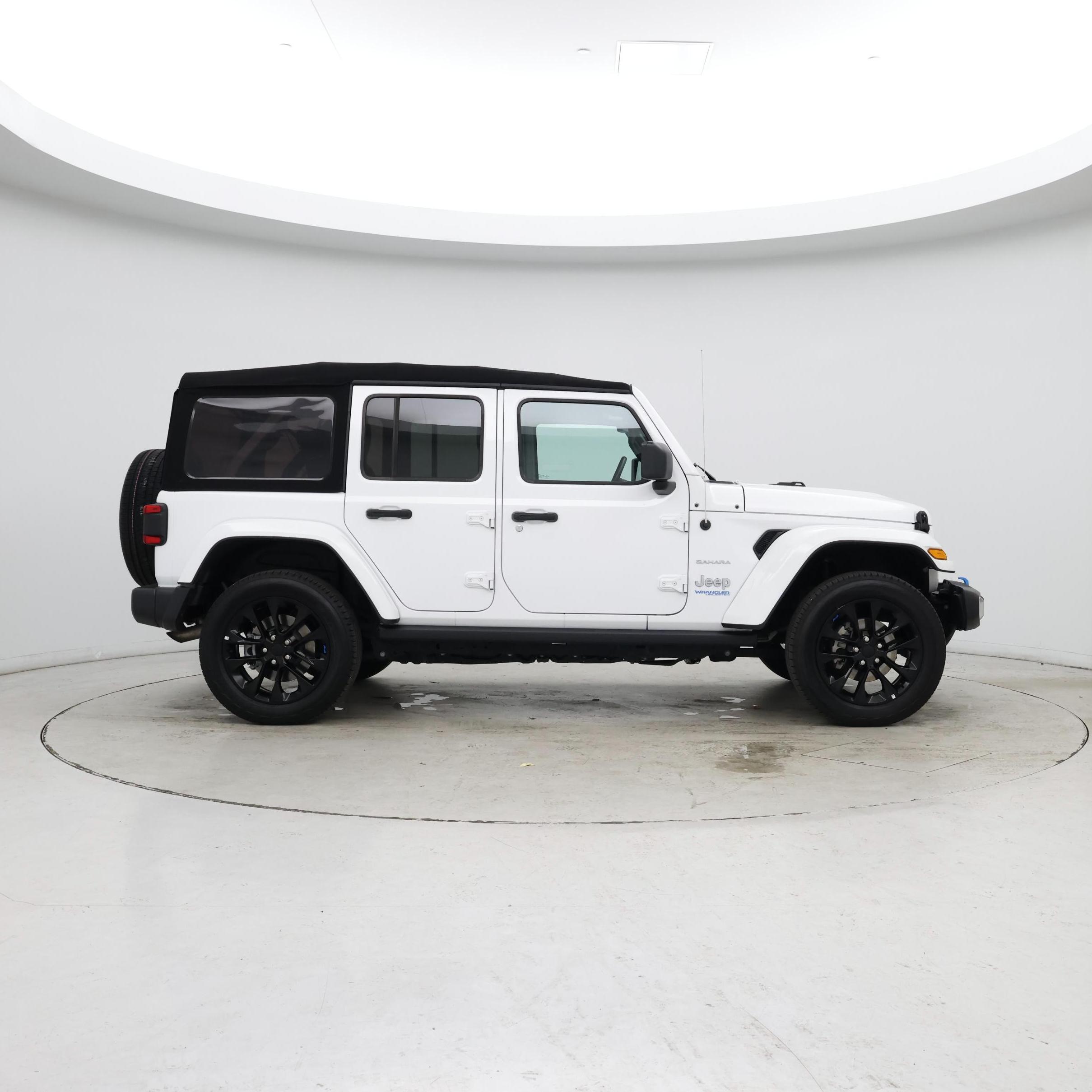 Thumbnail: 2022 Jeep Wrangler - 7