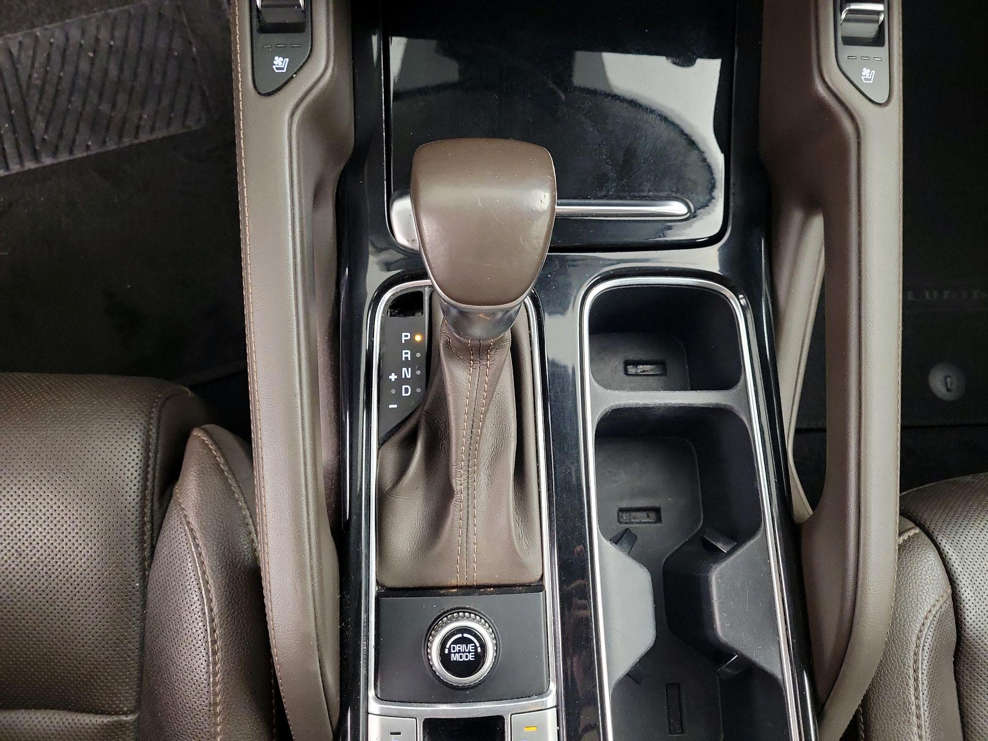 Thumbnail: 2022 Kia Telluride - 18