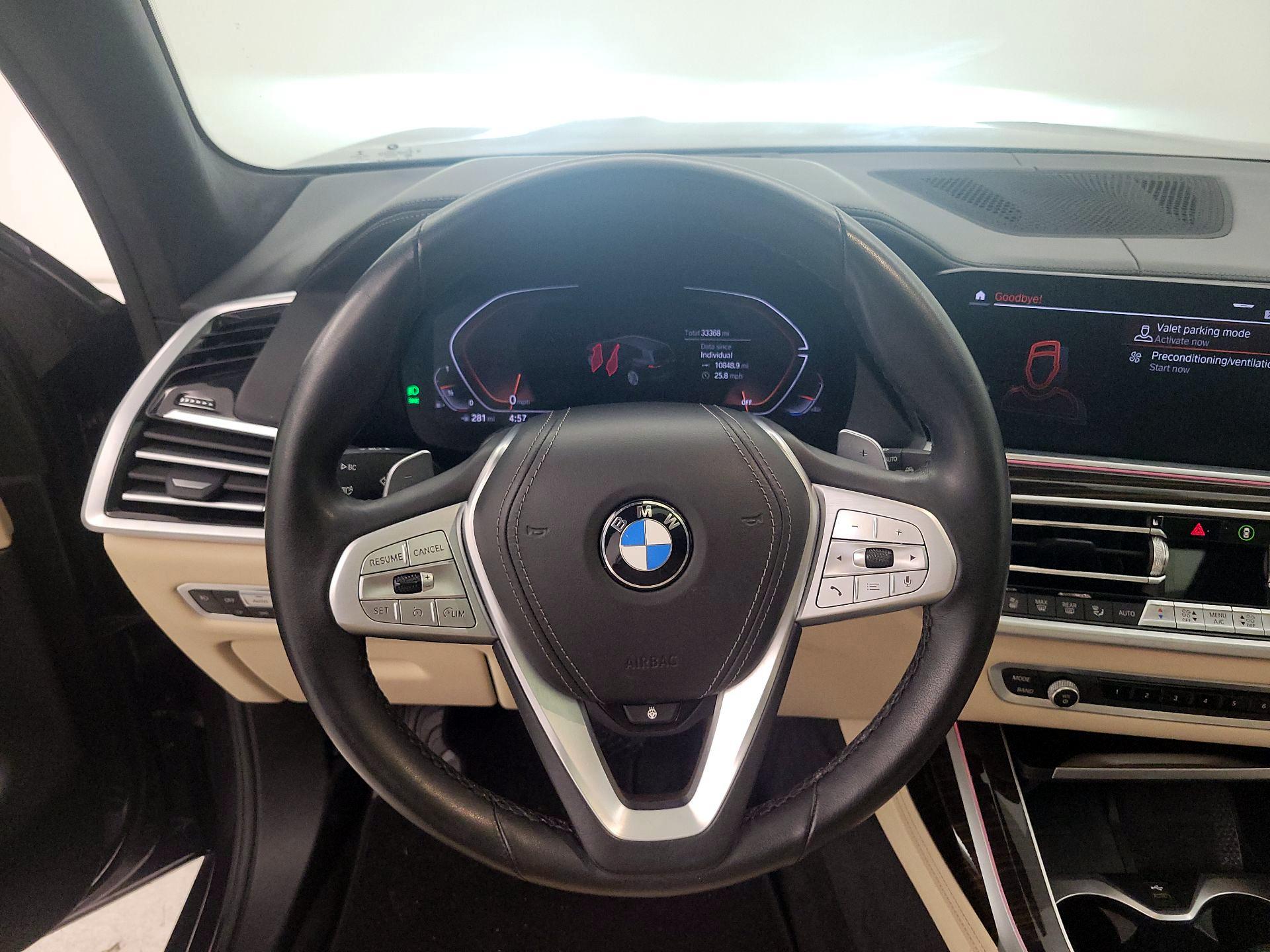 Thumbnail: 2021 BMW X7 - 10