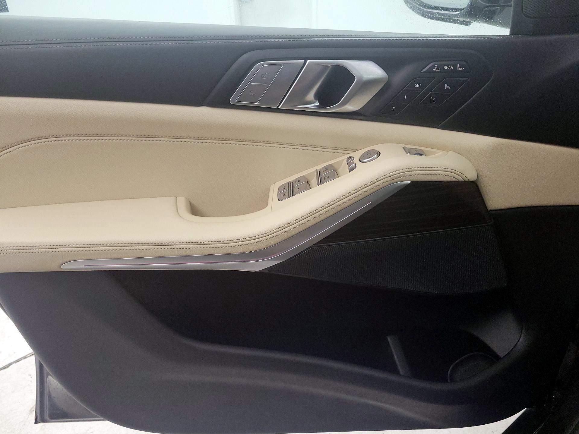 Thumbnail: 2021 BMW X7 - 12