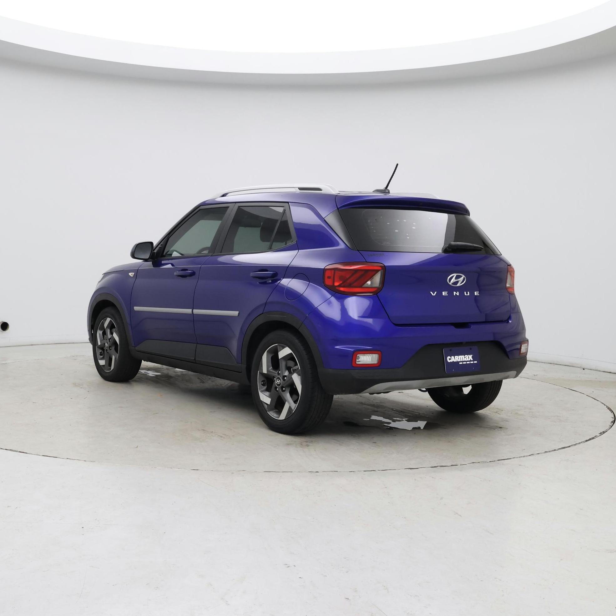Thumbnail: 2023 Hyundai Venue - 2