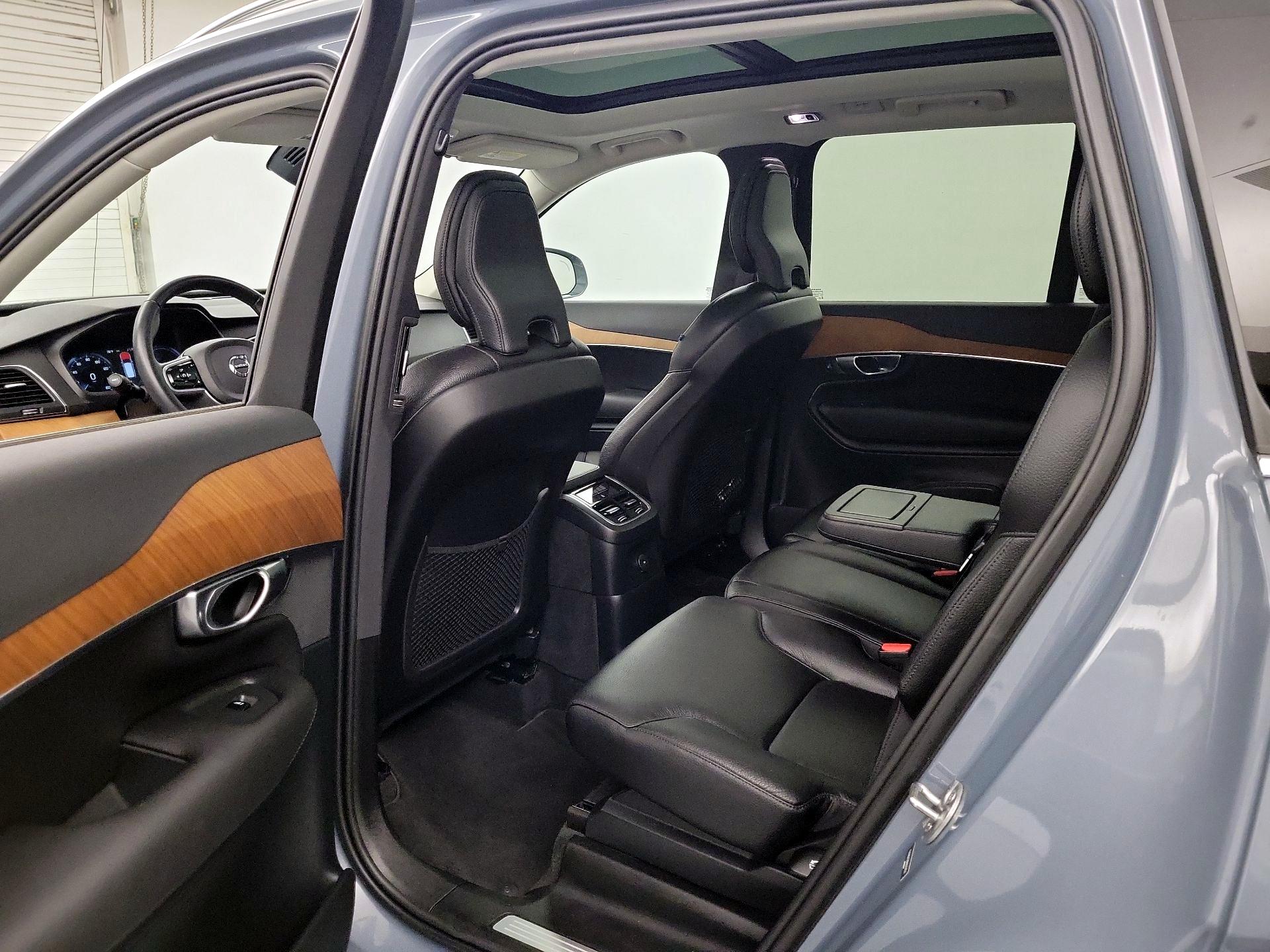 Thumbnail: 2022 Volvo XC90 - 19