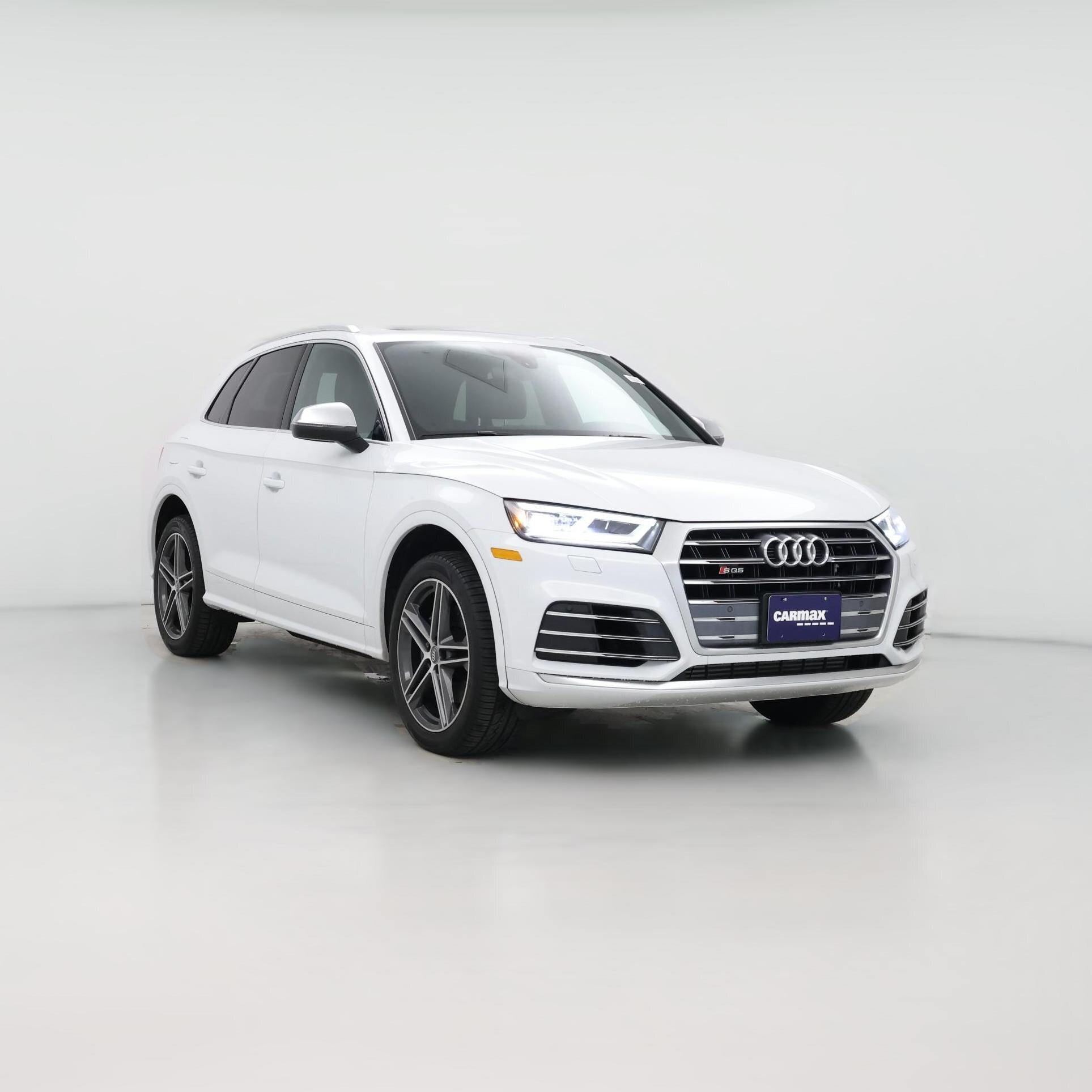 Thumbnail: 2020 Audi SQ5 - 1