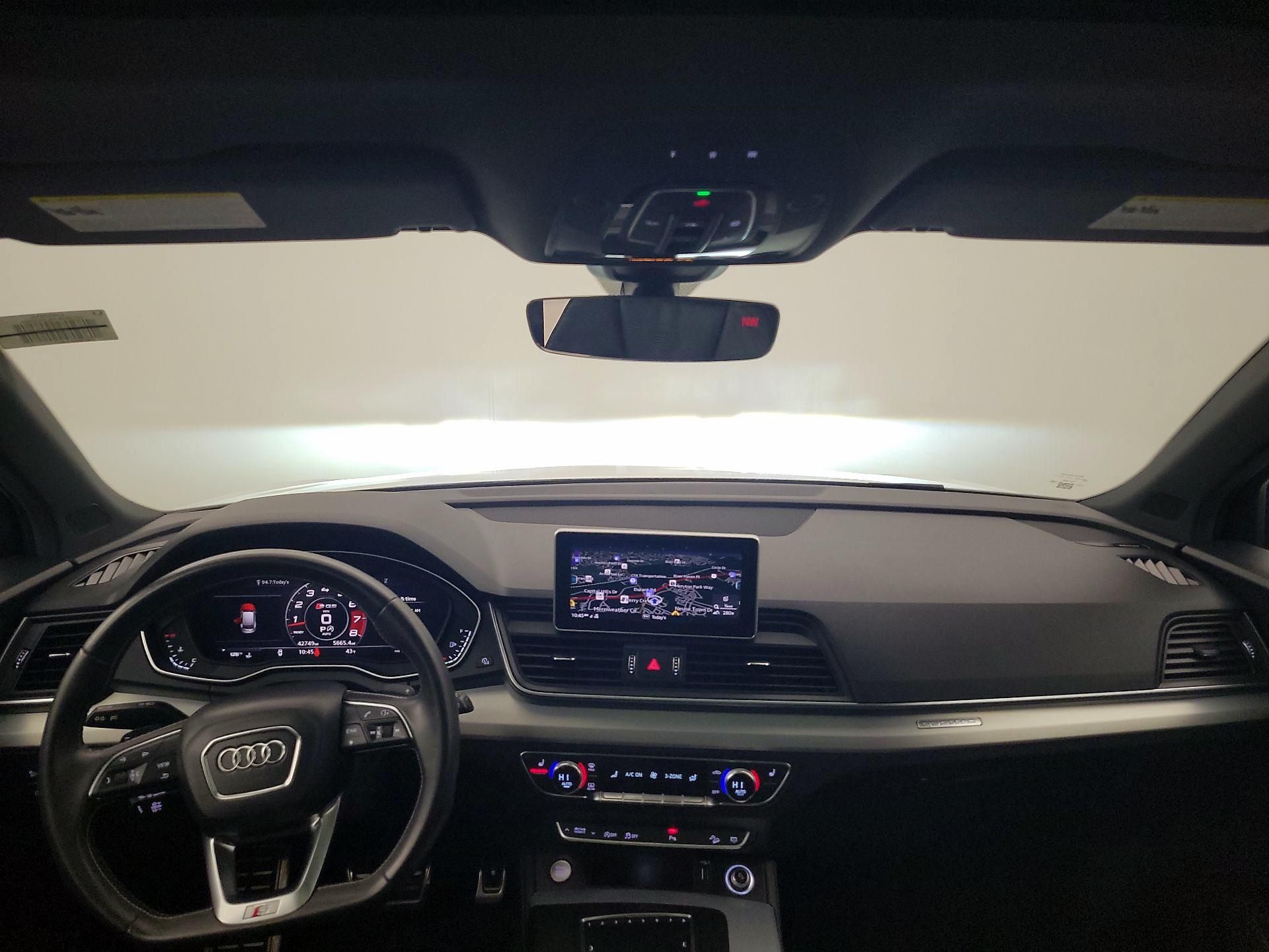 Thumbnail: 2020 Audi SQ5 - 9