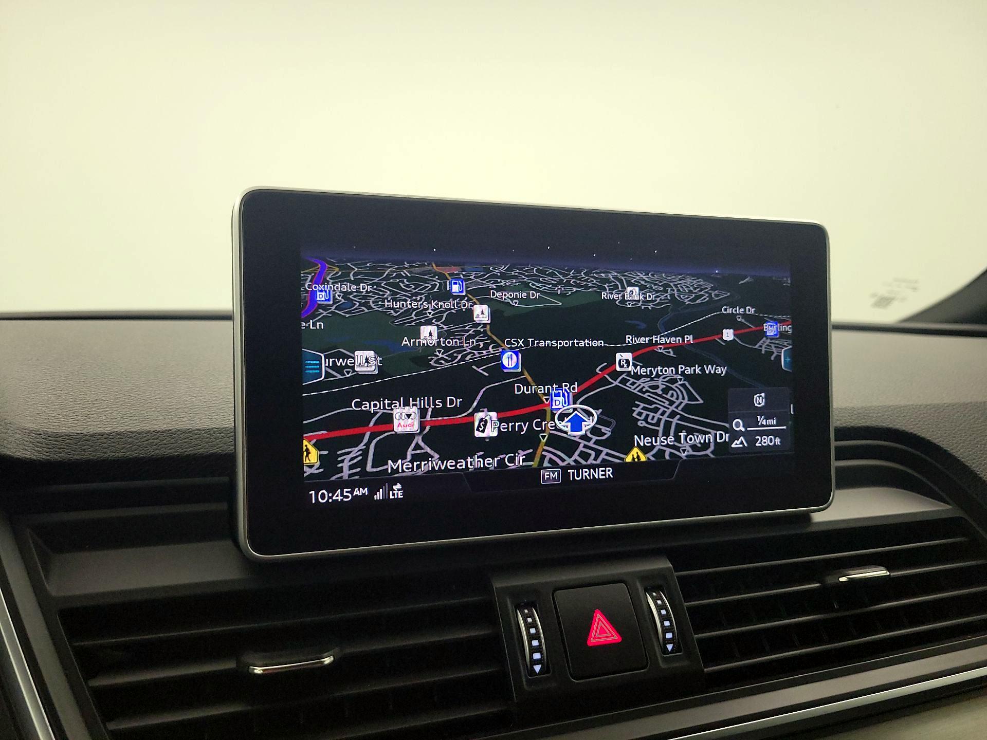 Thumbnail: 2020 Audi SQ5 - 14