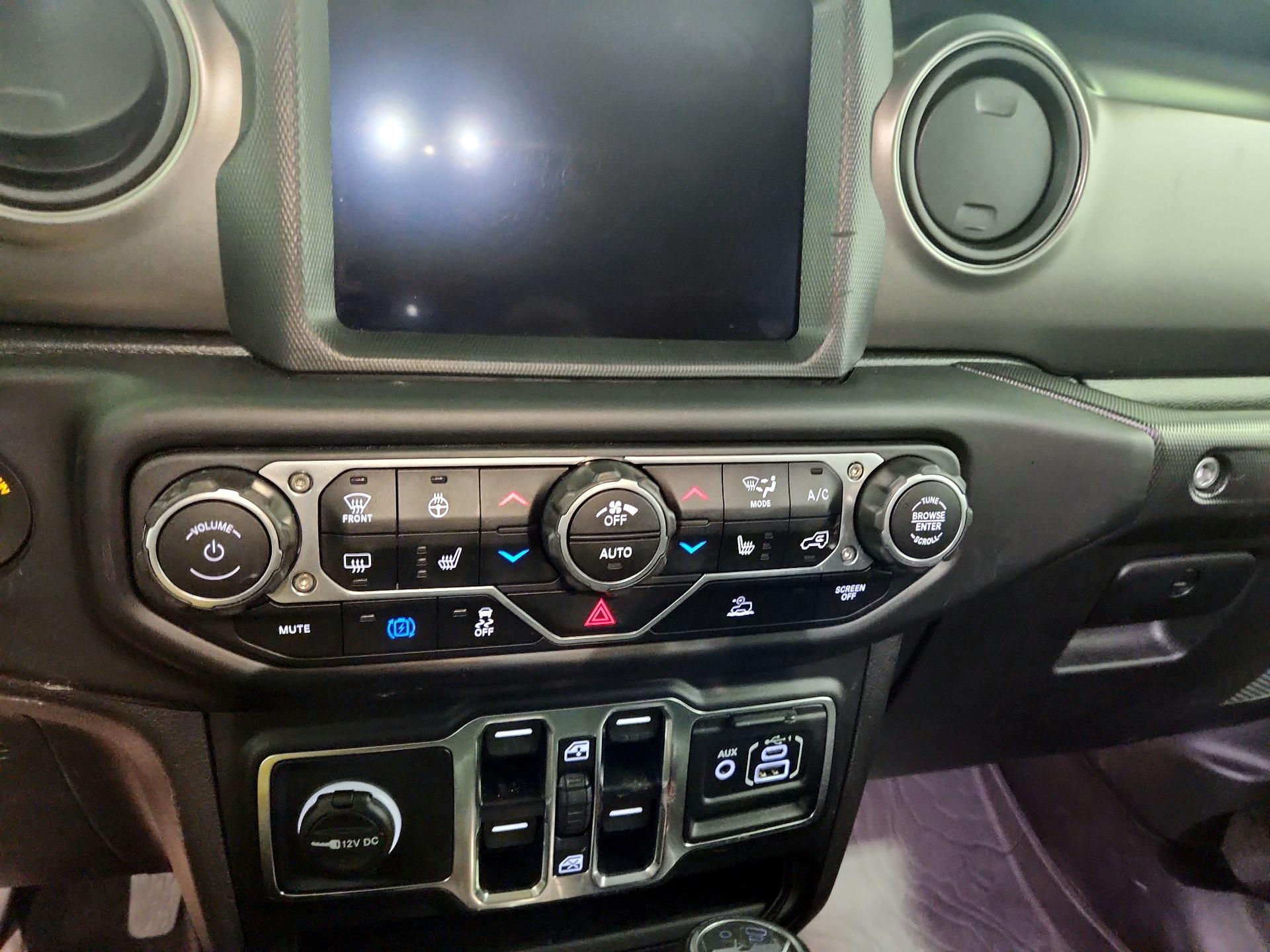 Thumbnail: 2023 Jeep Wrangler - 17