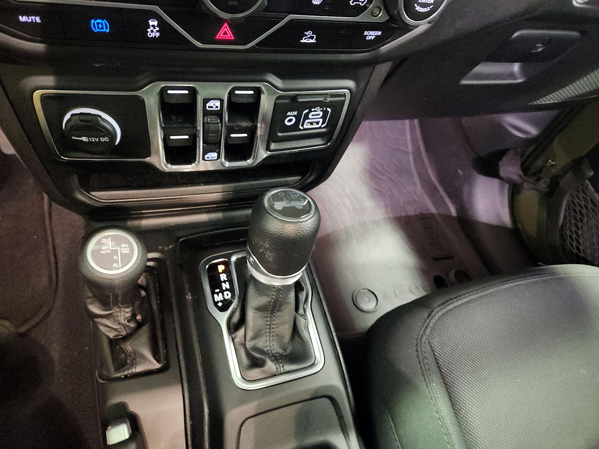 Thumbnail: 2023 Jeep Wrangler - 18