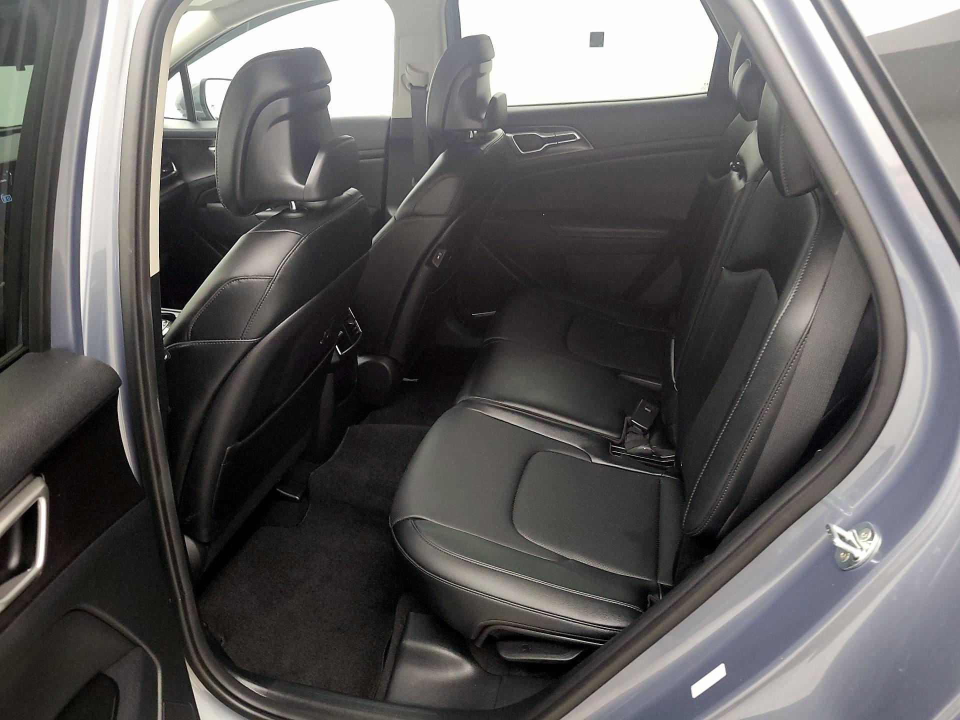 Thumbnail: 2023 Kia Sportage - 19