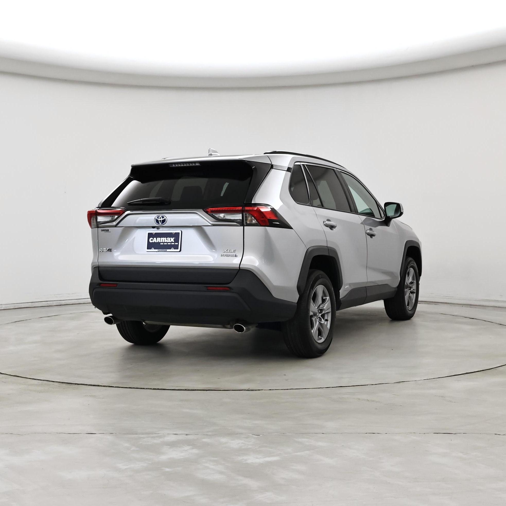 Thumbnail: 2022 Toyota RAV4 - 8